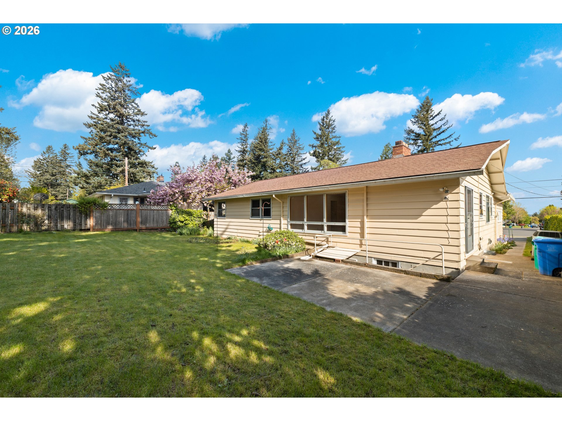 Portland, Oregon, 97230, United States, 3 Bedrooms Bedrooms, ,2 BathroomsBathrooms,Residential,For Sale,2040428
