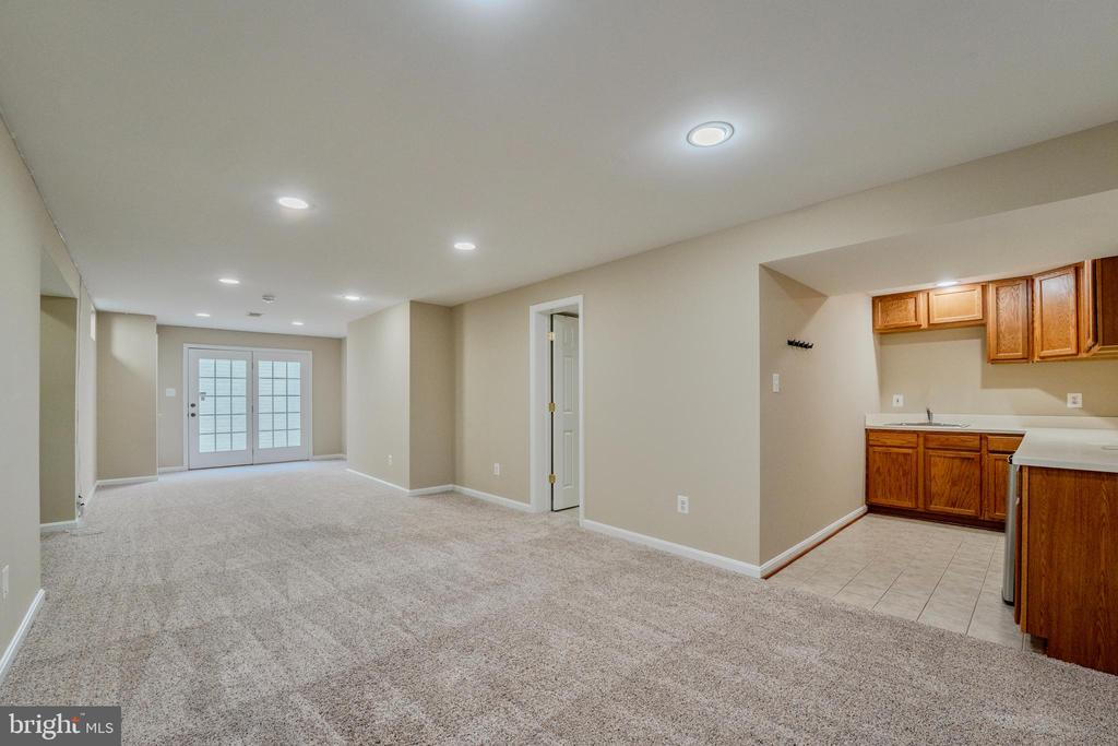 Reston, Virginia, 20194, United States, 4 Bedrooms Bedrooms, ,4 BathroomsBathrooms,Residential,For Sale,2047998