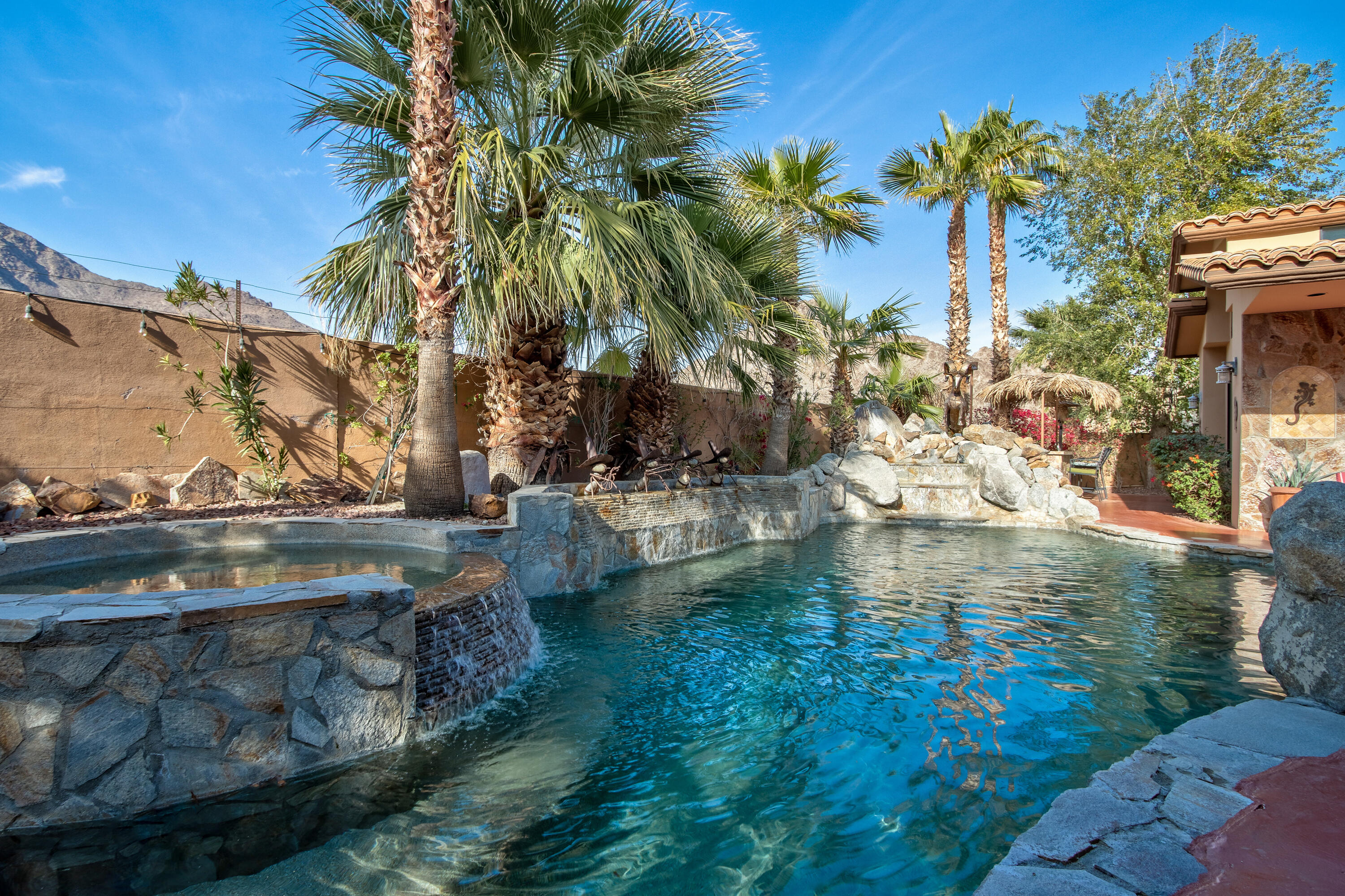 La Quinta, California, 92253, United States, 4 Bedrooms Bedrooms, ,4 BathroomsBathrooms,Residential,For Sale,1940947