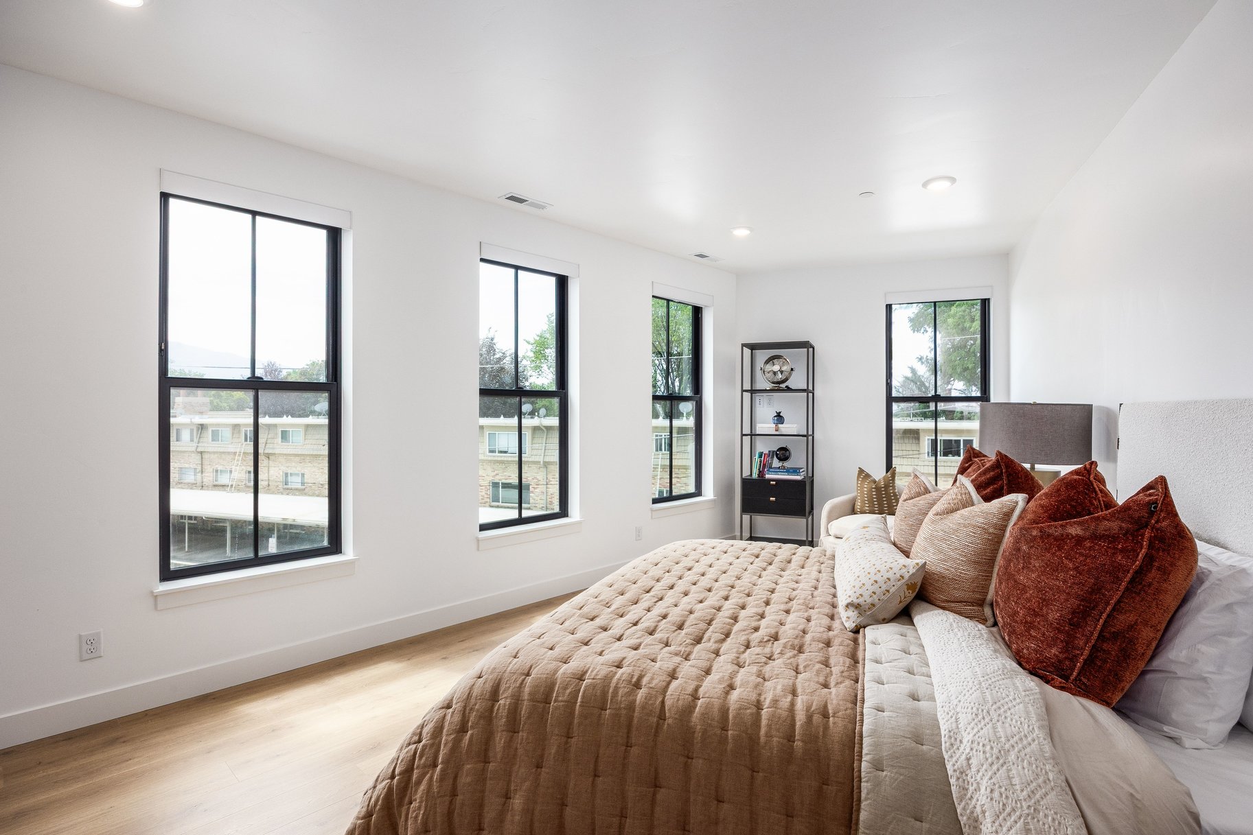  Effortless Luxury Condo Living In The Heart Of Holladay Village - 物件實景