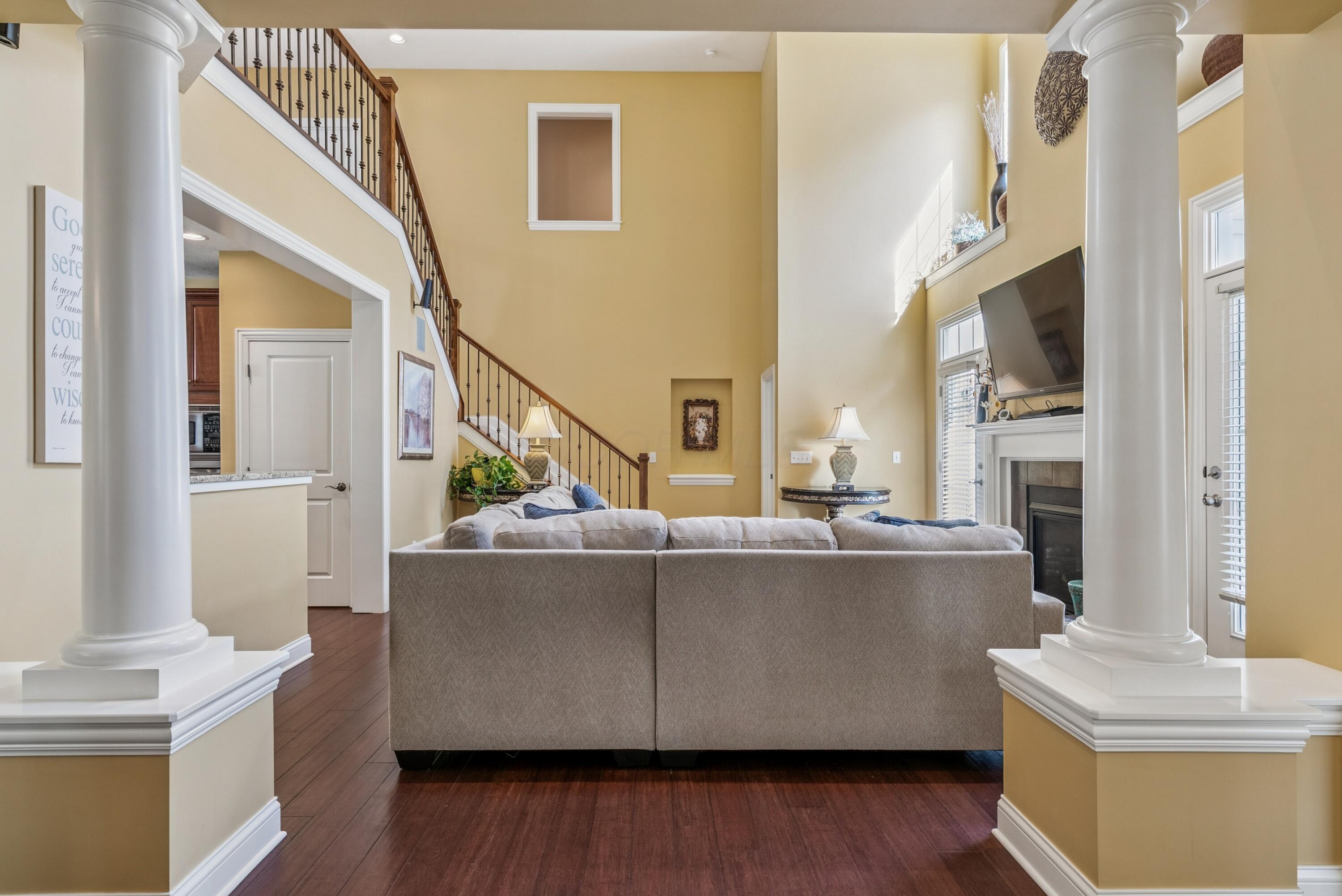 New Albany, Ohio, 43054, United States, 4 Bedrooms Bedrooms, ,5 BathroomsBathrooms,Residential,For Sale,1913750