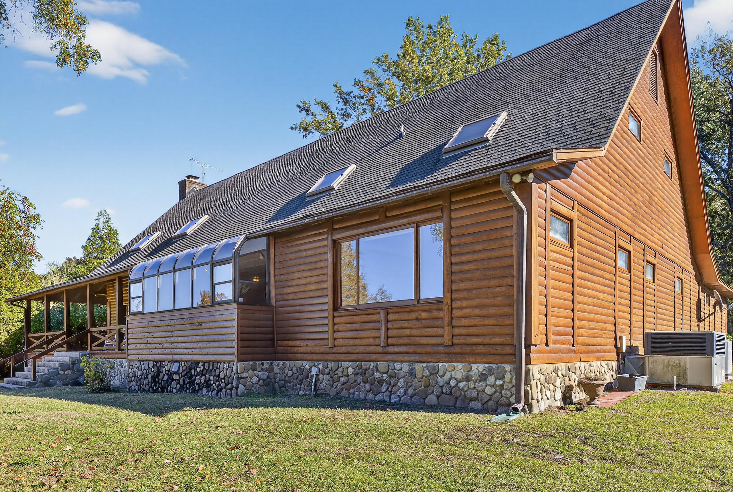 Eutawville, South Carolina, 29048, United States, 4 Bedrooms Bedrooms, ,3 BathroomsBathrooms,Residential,For Sale,1990738