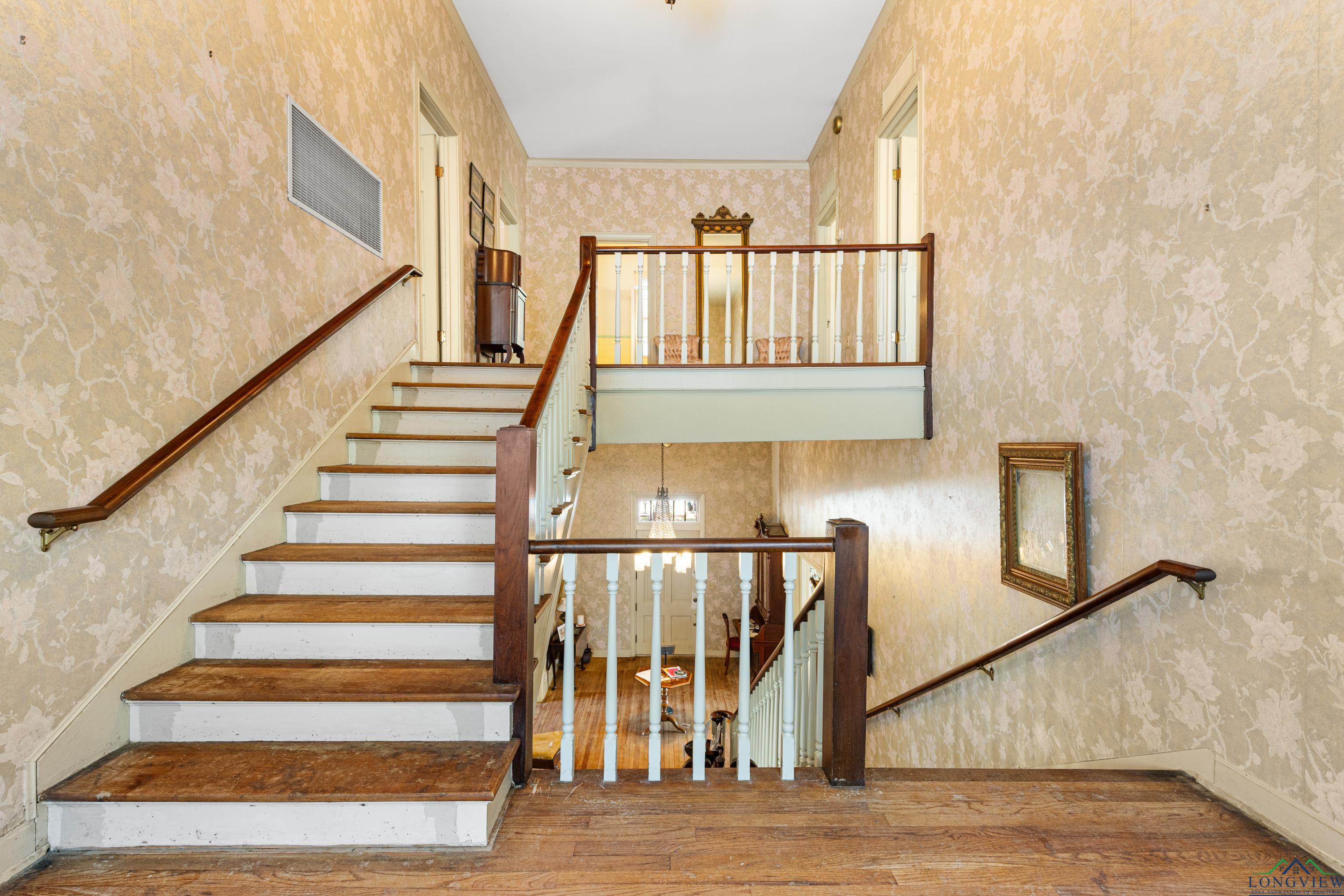 Jefferson, Texas, 75657, United States, 5 Bedrooms Bedrooms, ,5 BathroomsBathrooms,Residential,For Sale,1978271