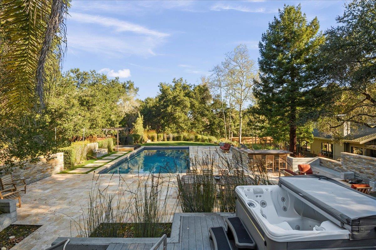 Los Altos Hills, California, 94022, United States, 5 Bedrooms Bedrooms, ,5 BathroomsBathrooms,Residential,For Sale,1907317