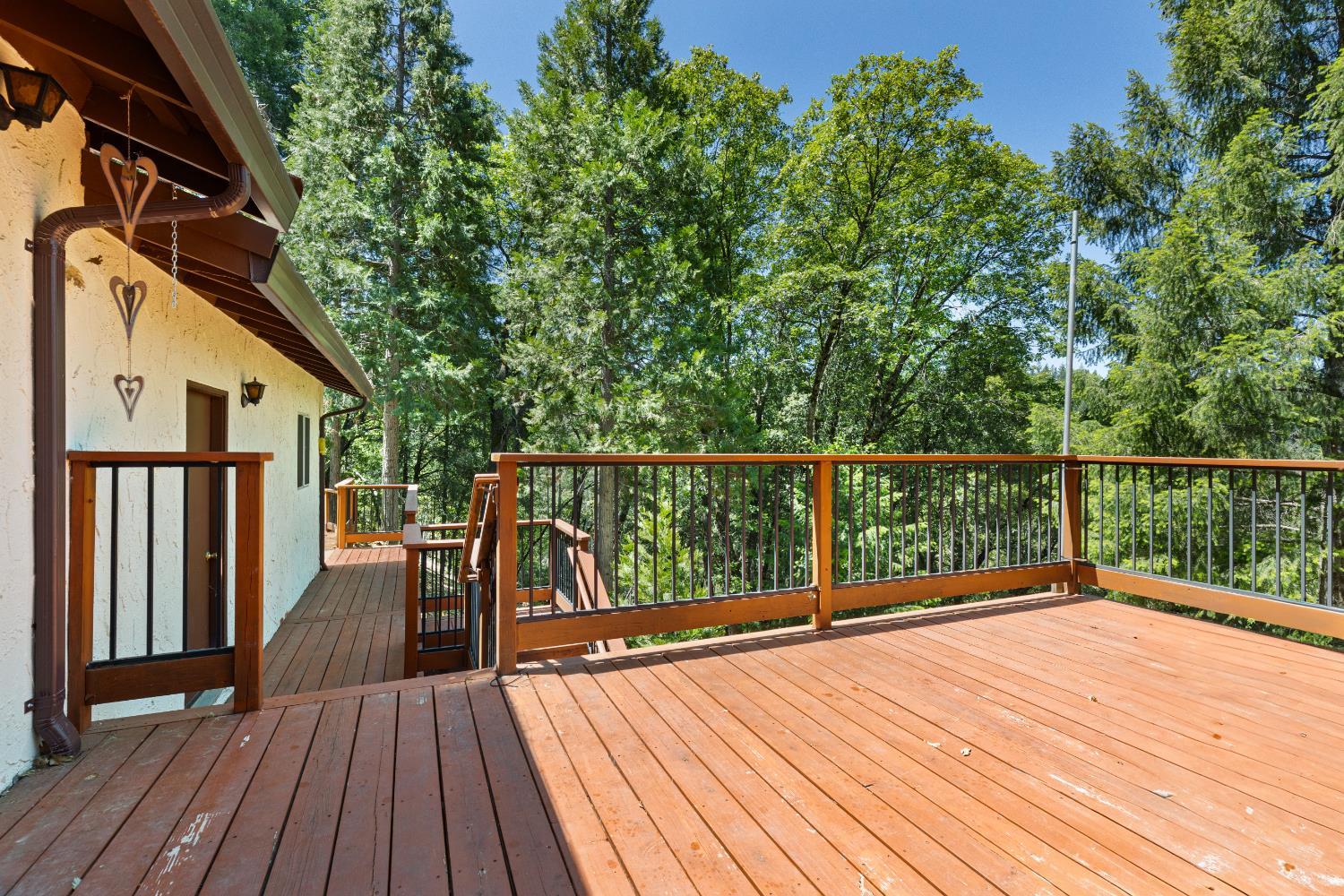 Colfax, California, 95713, United States, 4 Bedrooms Bedrooms, ,3 BathroomsBathrooms,Residential,For Sale,1927912