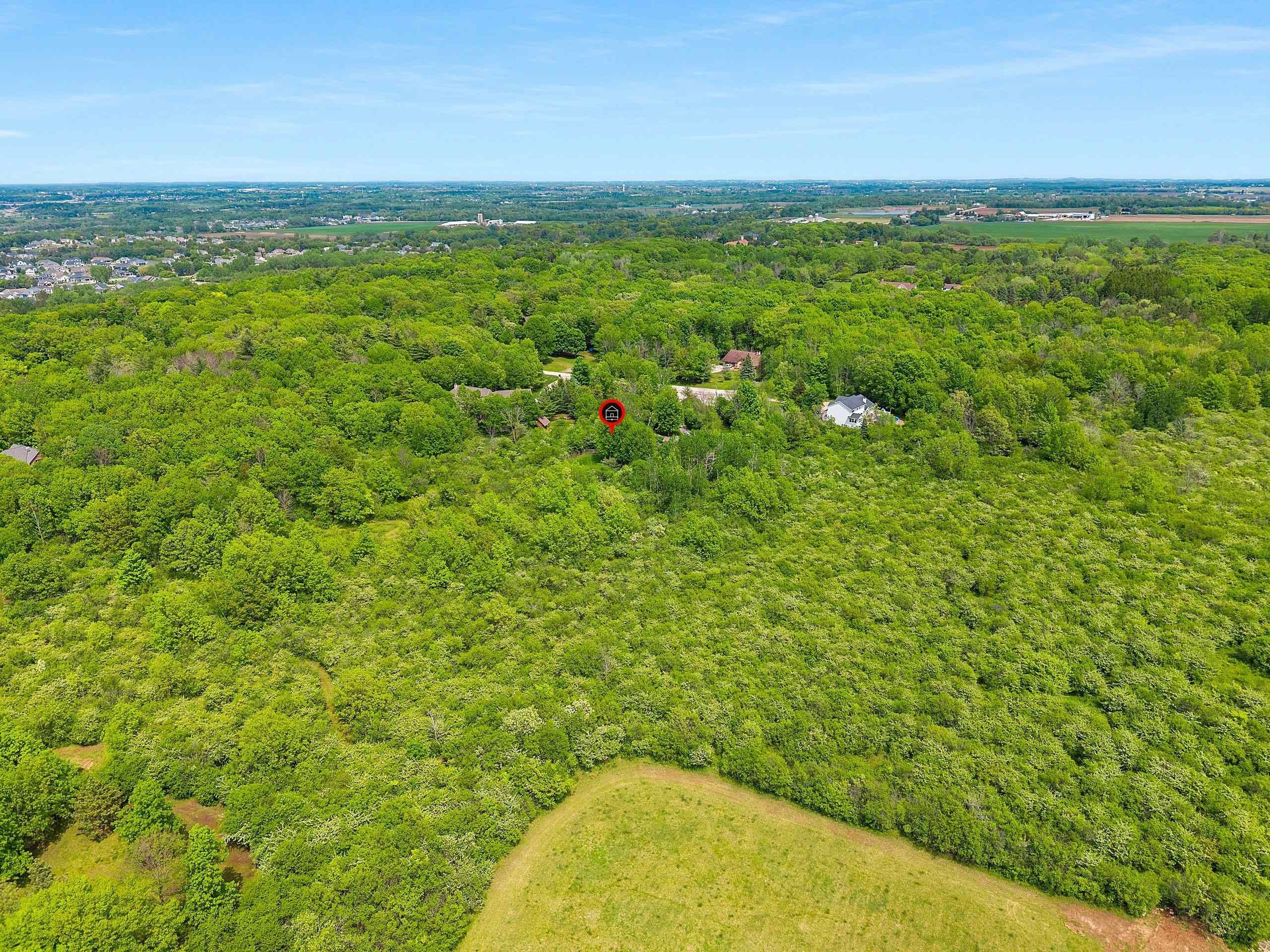 DE PERE, Wisconsin, 54115-9240, United States, 4 Bedrooms Bedrooms, ,4 BathroomsBathrooms,Residential,For Sale,2048017