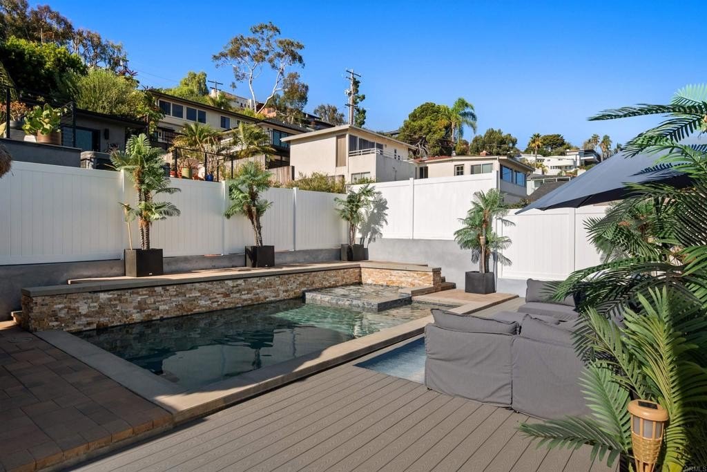 San Diego, California, 92106, United States, 3 Bedrooms Bedrooms, ,2 BathroomsBathrooms,Residential,For Sale,1991298