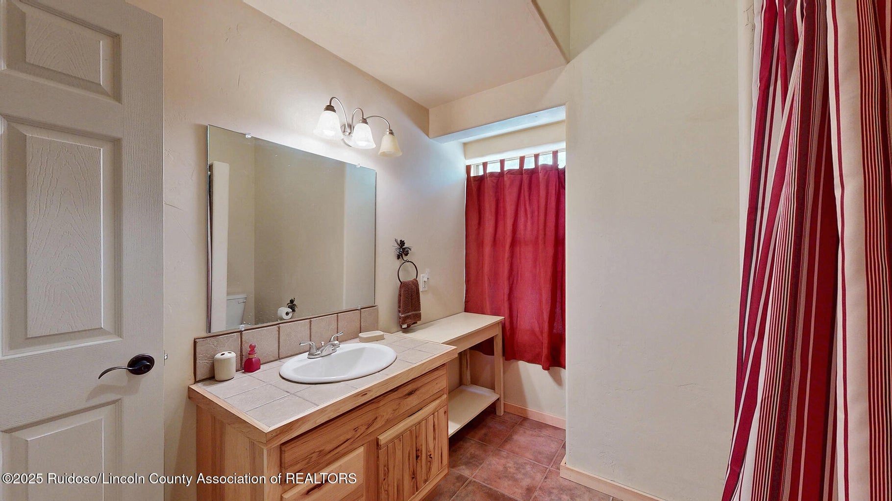 Ruidoso, New Mexico, 88345, United States, 3 Bedrooms Bedrooms, ,3 BathroomsBathrooms,Residential,For Sale,1840325