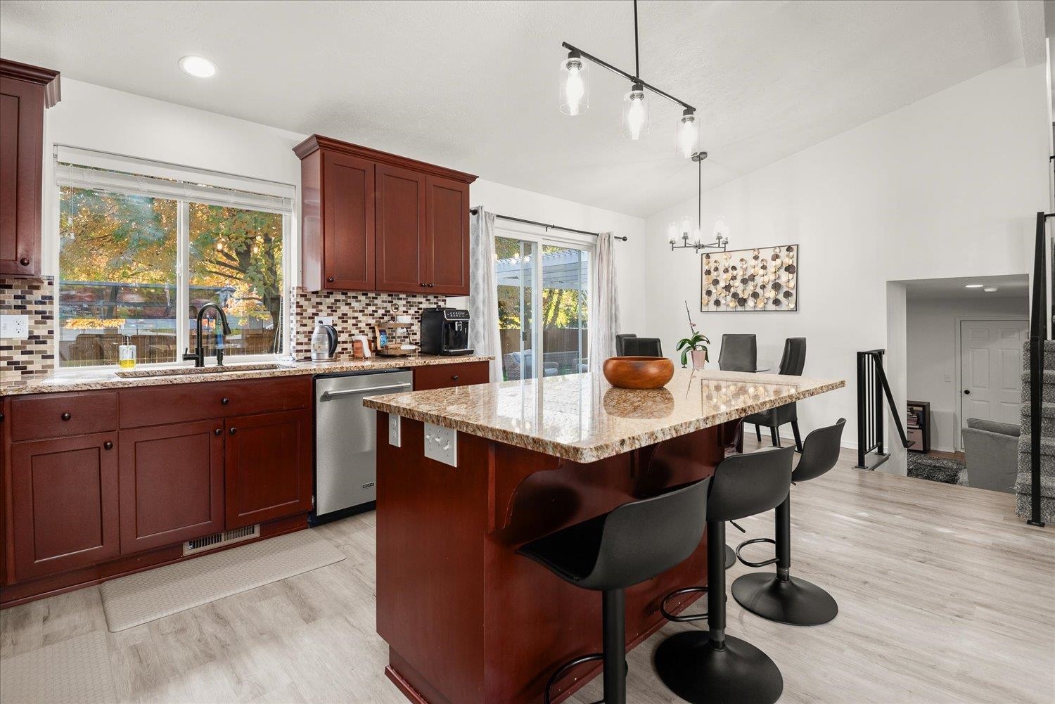 Spokane Valley, Washington, 99216, United States, 4 Bedrooms Bedrooms, ,3 BathroomsBathrooms,Residential,For Sale,1984886