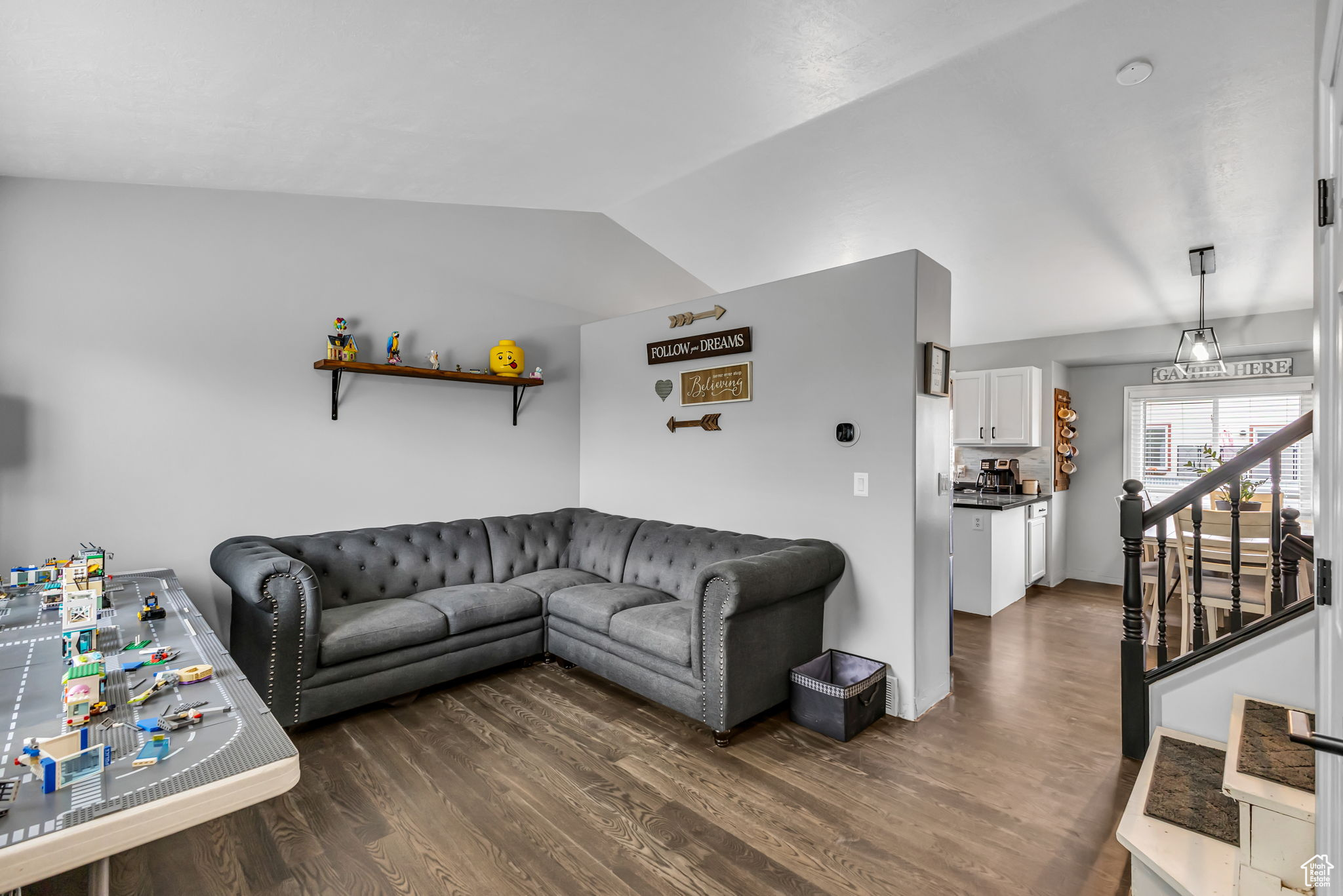 Salt Lake City, Utah, 84118, United States, 4 Bedrooms Bedrooms, ,2 BathroomsBathrooms,Residential,For Sale,1818748