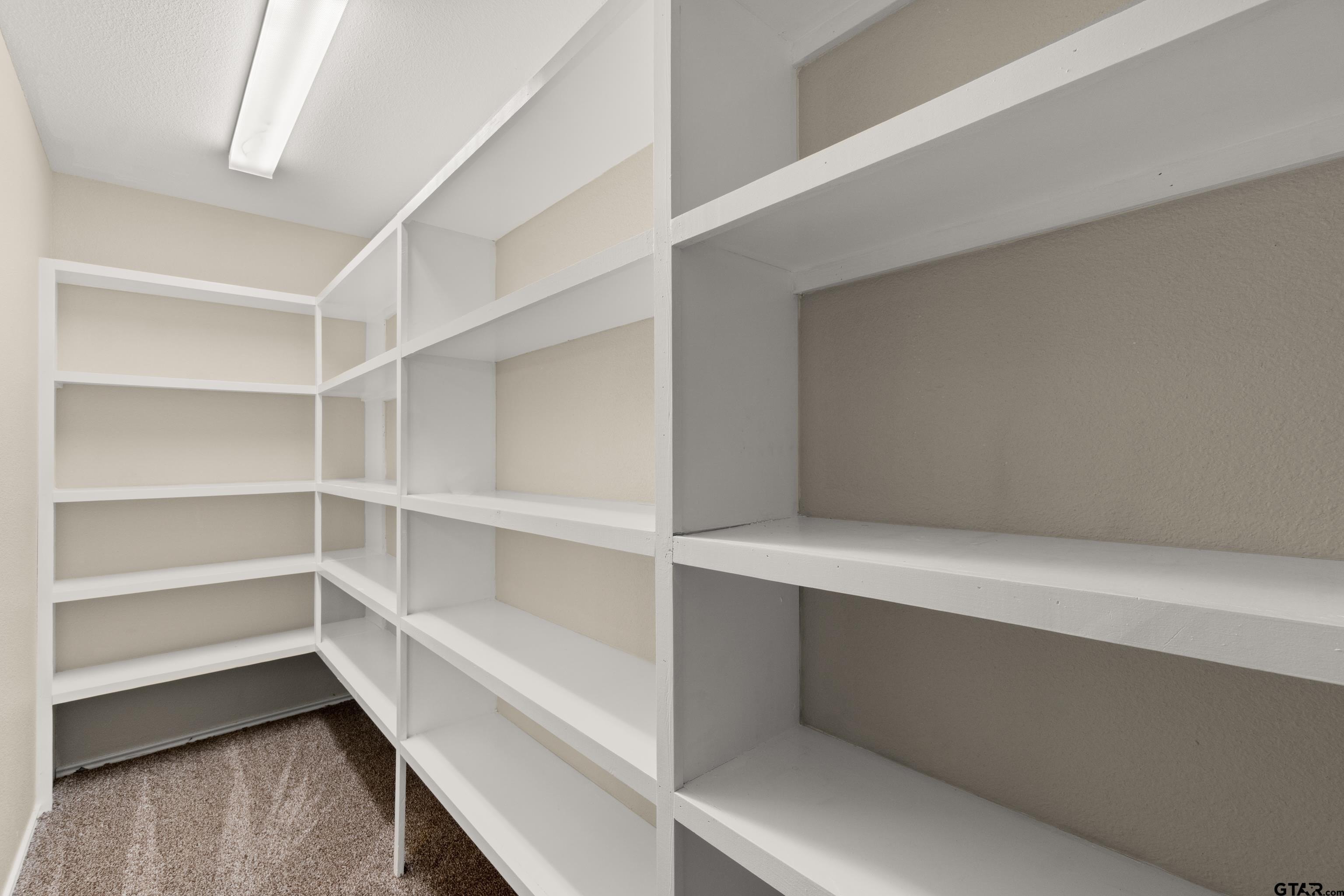 Pittsburg, Texas, 75686, United States, 5 Bedrooms Bedrooms, ,2 BathroomsBathrooms,Residential,For Sale,1998709