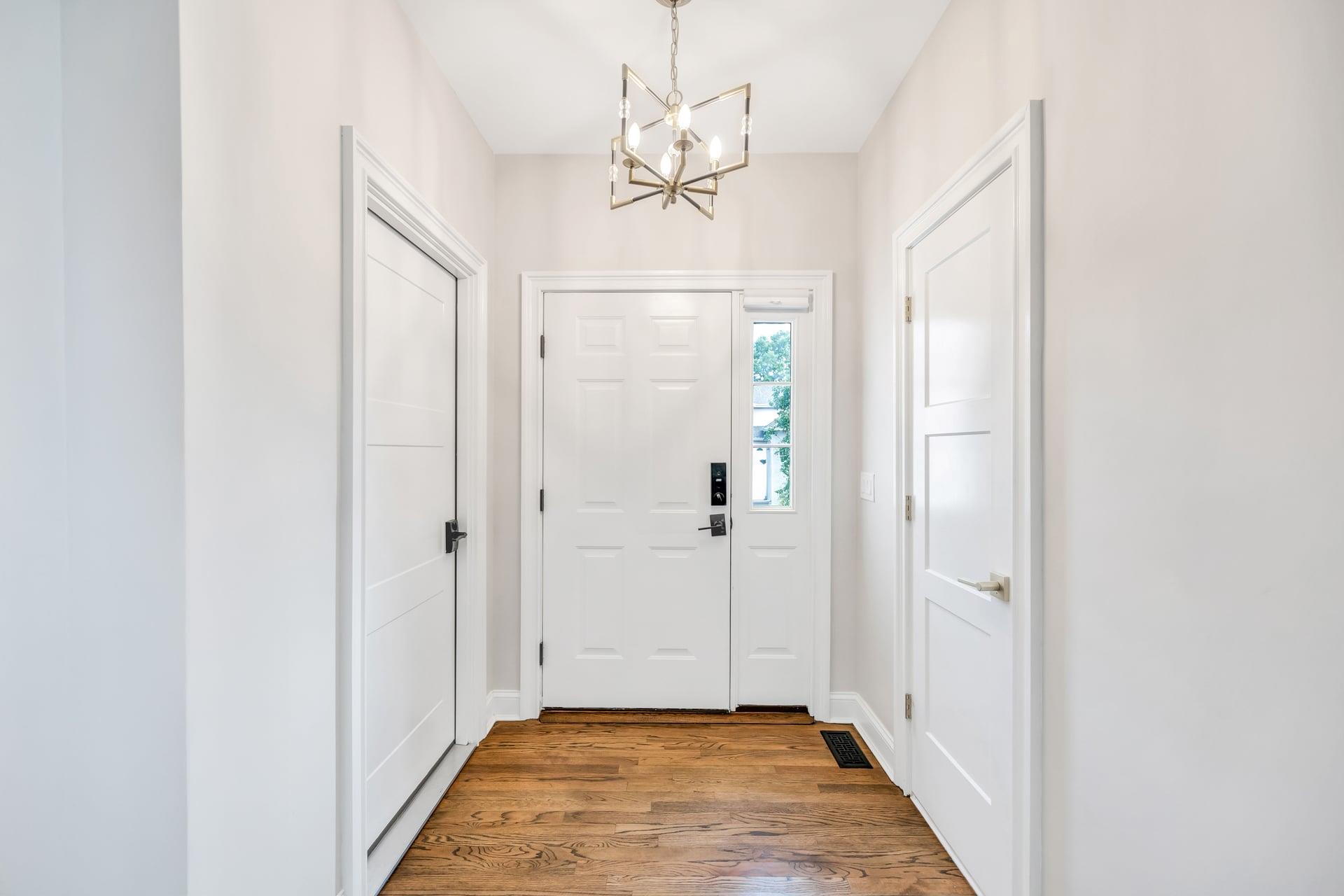 South Setauket, New York, 11720, United States, 3 Bedrooms Bedrooms, ,3 BathroomsBathrooms,Residential,For Sale,1892915