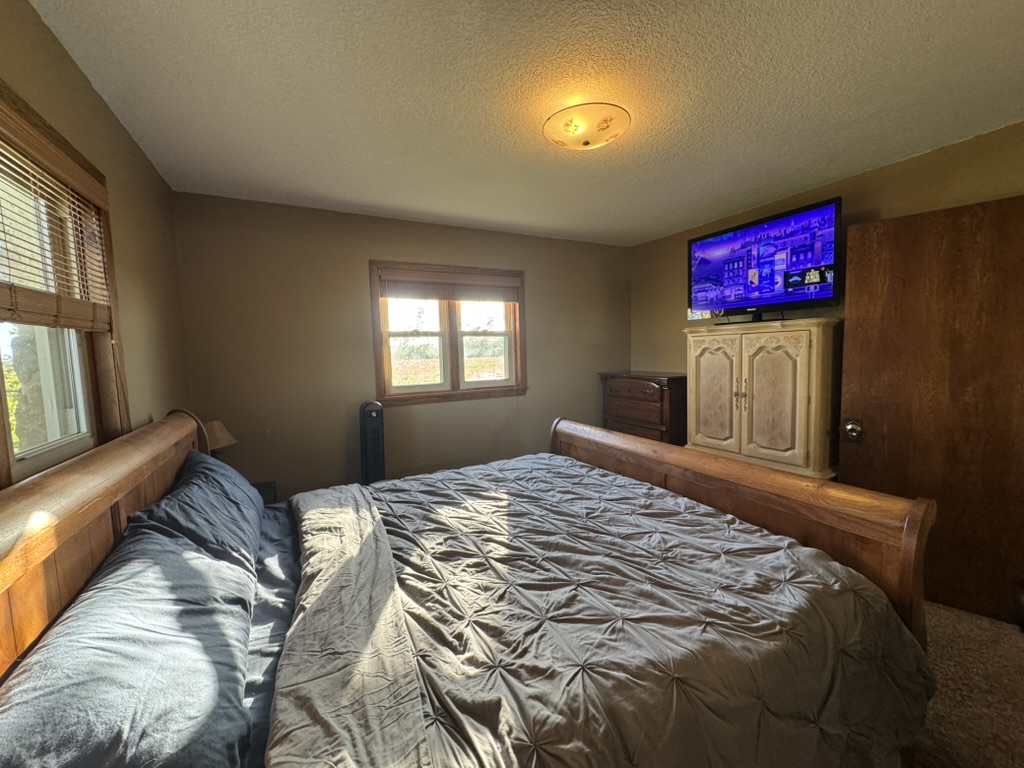 Pierce City, Missouri, 65723, United States, 2 Bedrooms Bedrooms, ,2 BathroomsBathrooms,Residential,For Sale,1987385