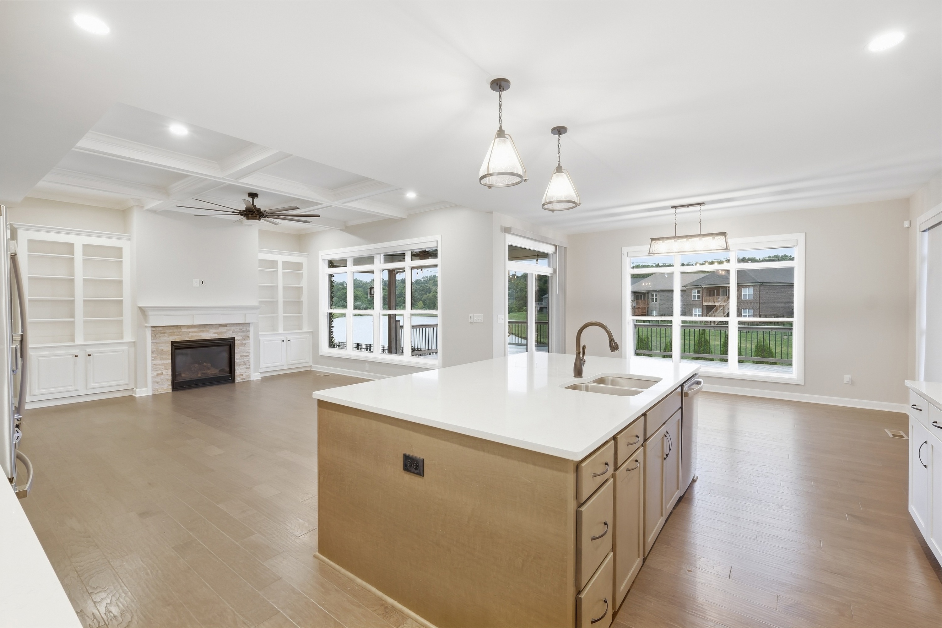  2008 Scenic Lakes Drive, Louisville, KY 40245 - 物件實景
