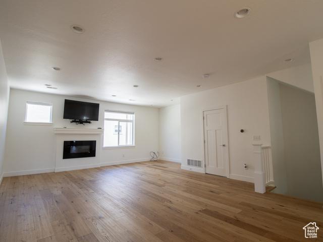 Millcreek, Utah, 84124, United States, 3 Bedrooms Bedrooms, ,4 BathroomsBathrooms,Residential,For Sale,1836337