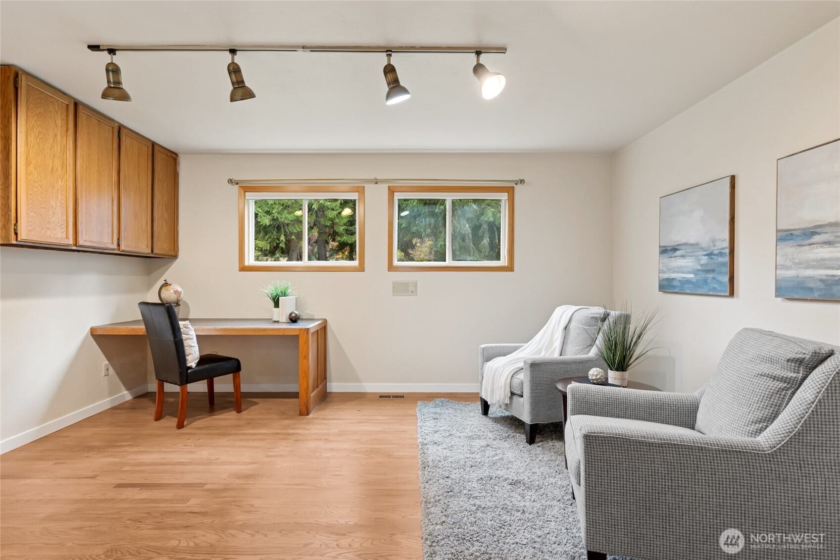 Olympia, Washington, 98502, United States, 4 Bedrooms Bedrooms, ,2 BathroomsBathrooms,Residential,For Sale,1988931