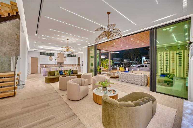 Fort Lauderdale, Florida, 33301, United States, 5 Bedrooms Bedrooms, ,8 BathroomsBathrooms,Residential,For Sale,1971363