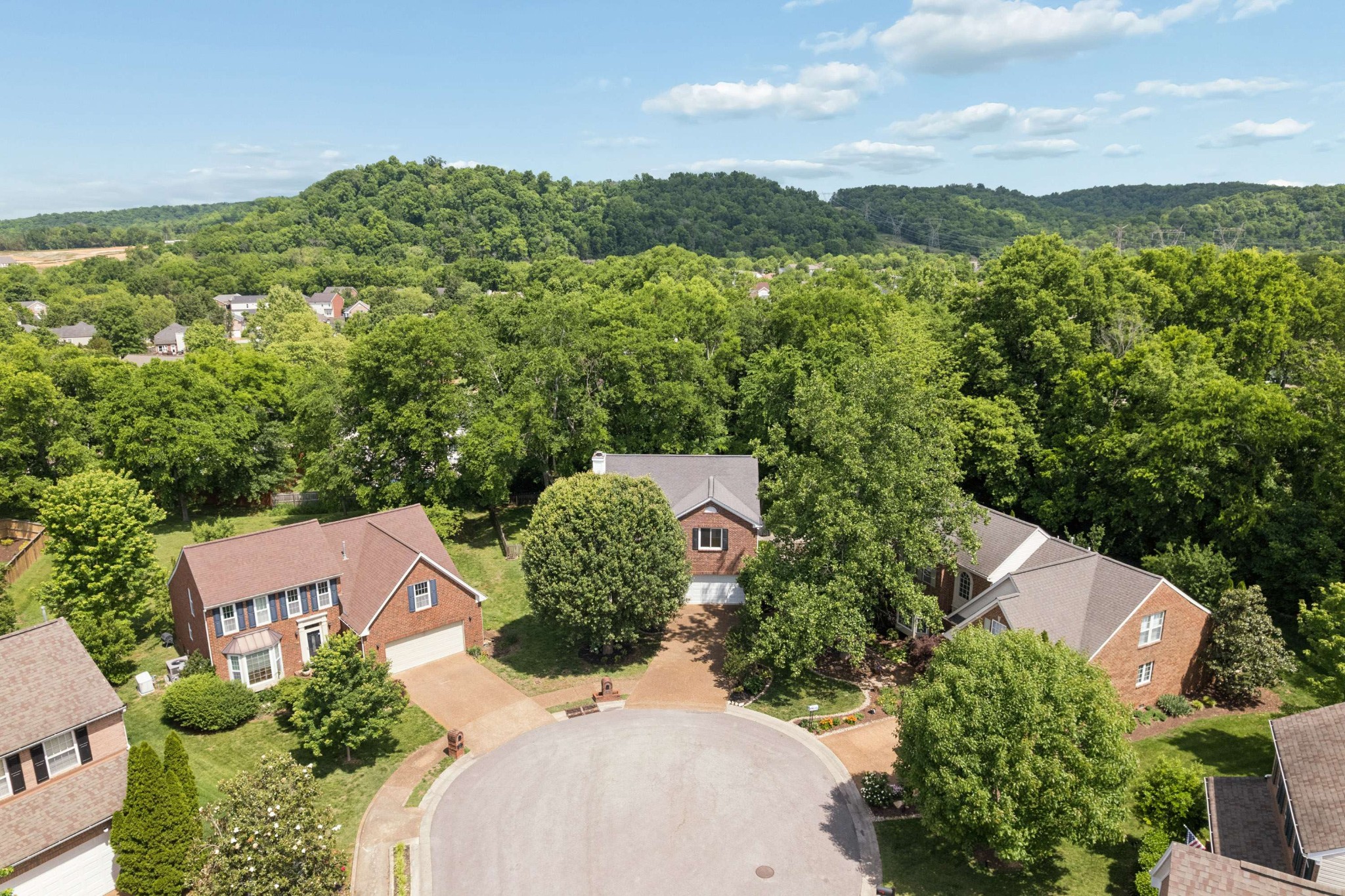  909 Buckskin Ct, Nashville, TN, 37221 - 物件實景