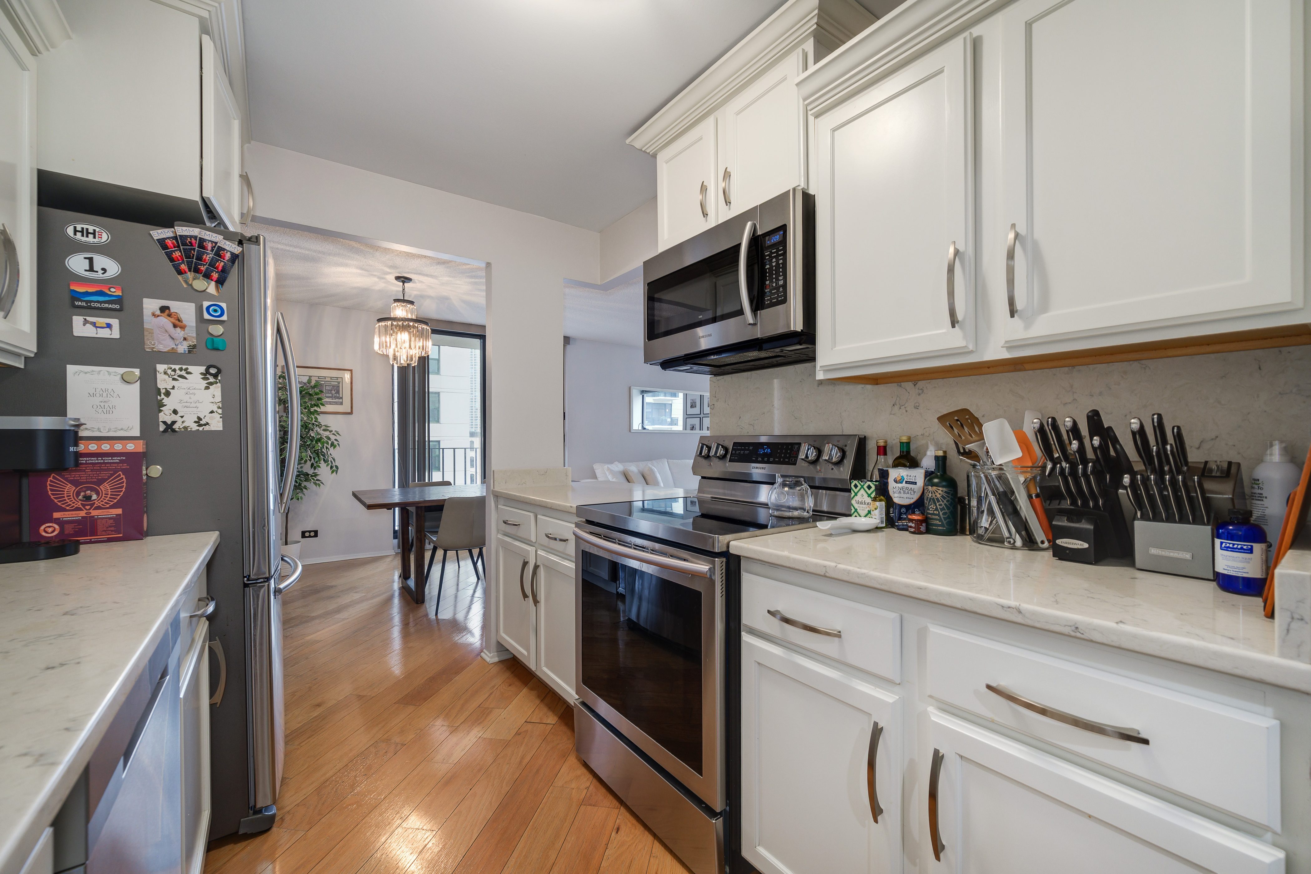  Corner Condo in River North