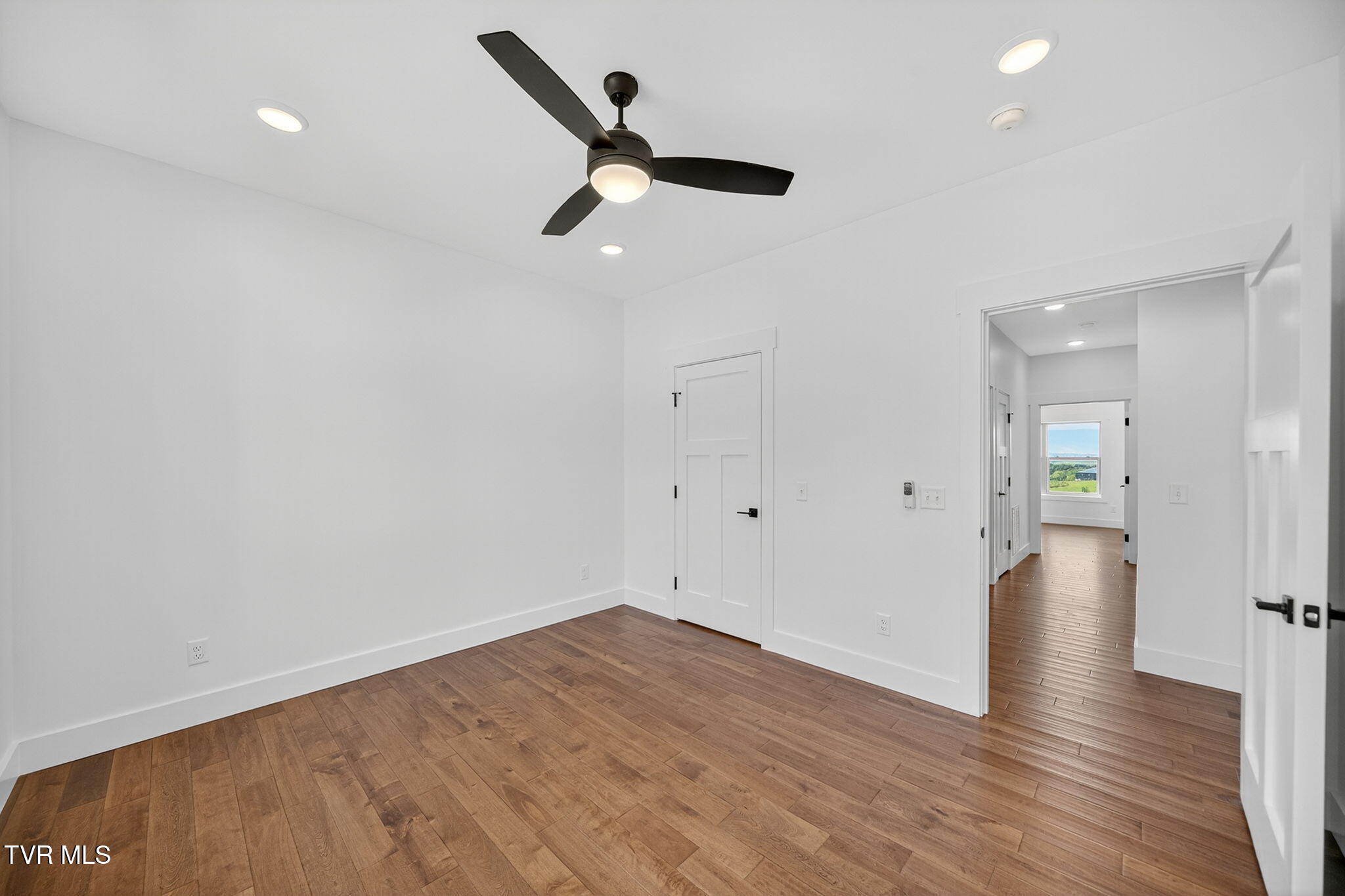 Greeneville, Tennessee, 37745, United States, 3 Bedrooms Bedrooms, ,2 BathroomsBathrooms,Residential,For Sale,1923218