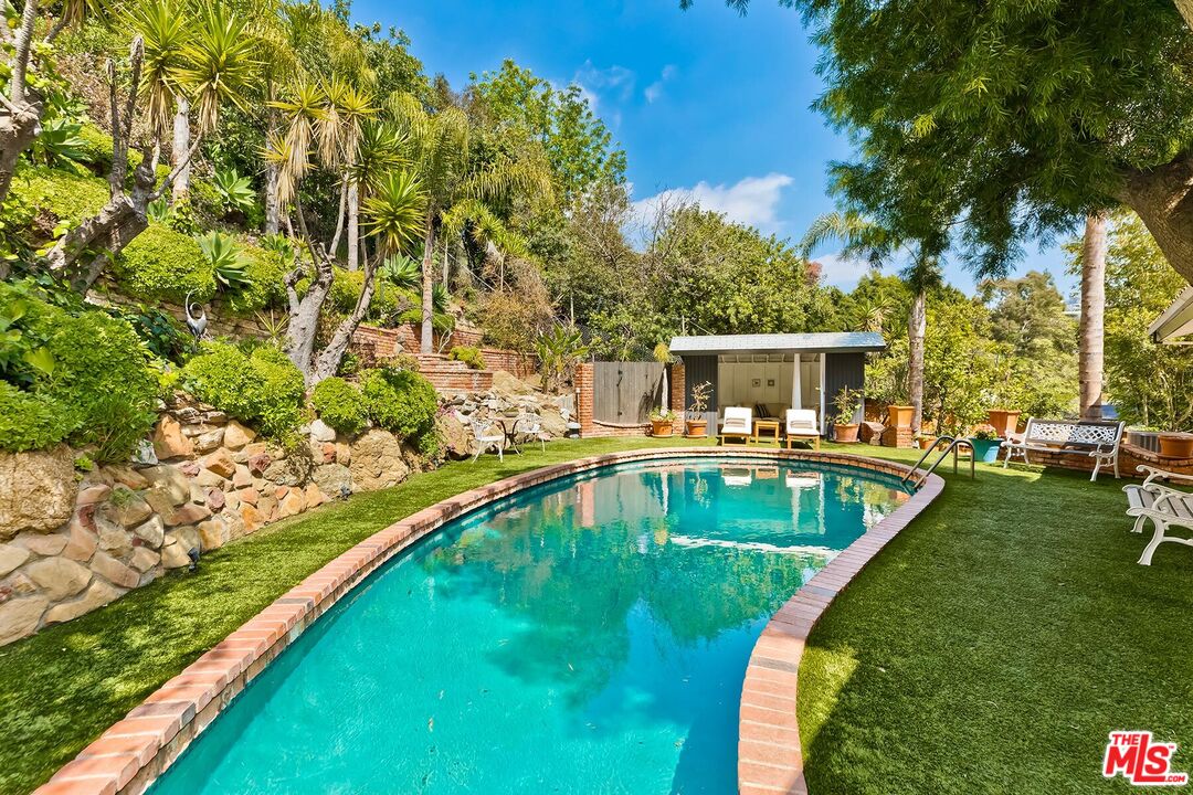 2275 Betty Ln, Beverly Hills, California, 90210, United States, 3 Bedrooms Bedrooms, ,3 BathroomsBathrooms,Residential,For Sale,2275 Betty Ln,1498020