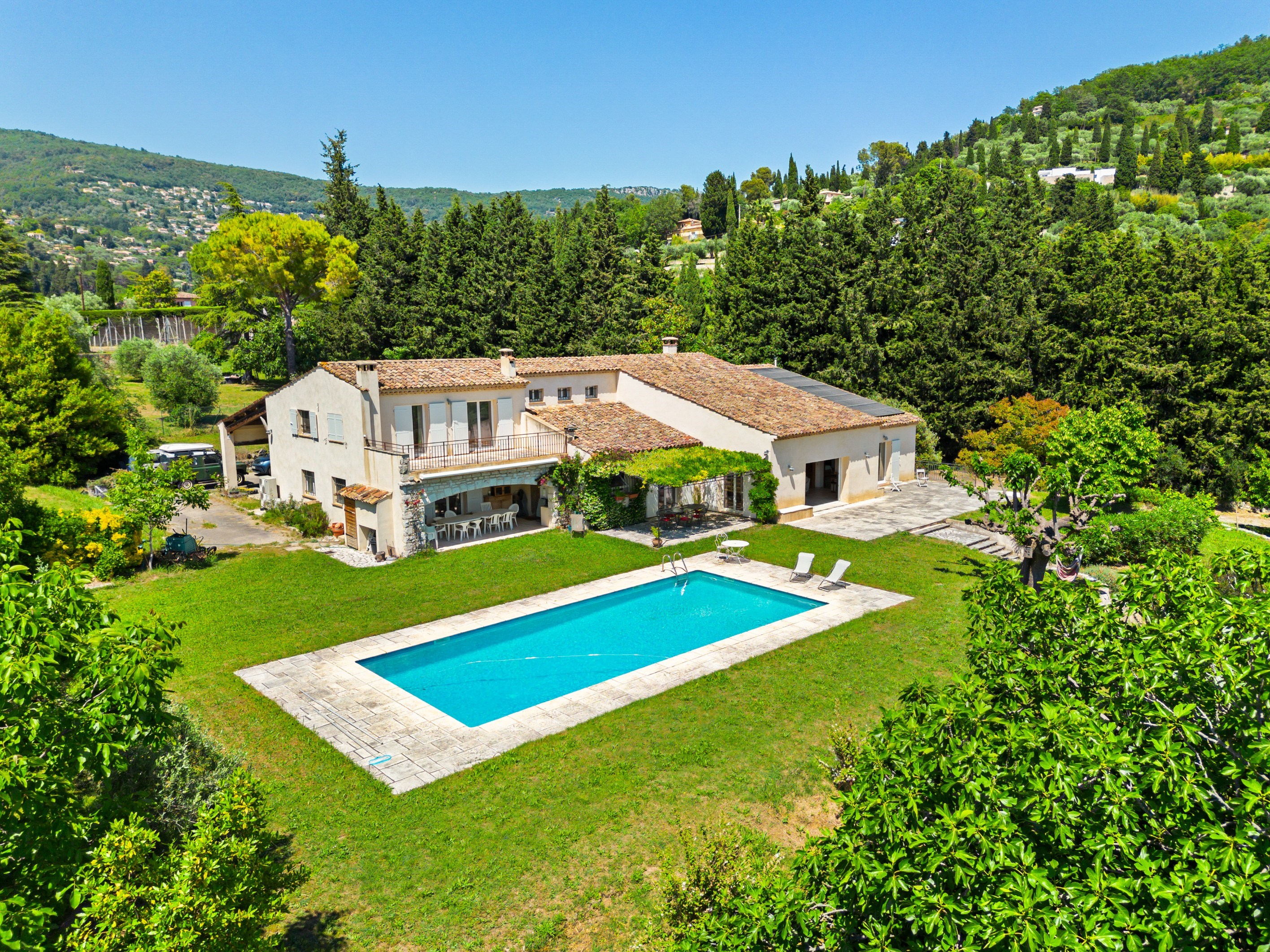  Grasse Saint-Mathieu, private villa with pool, 6 bedrooms and independent apart… - 物件實景