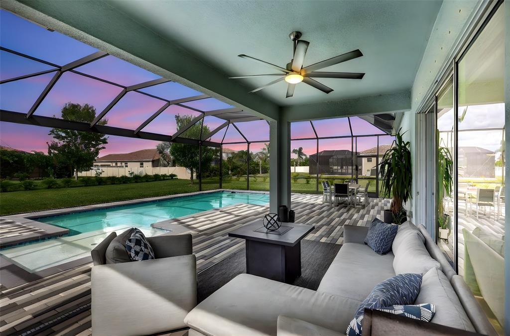 Bradenton, Florida, 34212, United States, 5 Bedrooms Bedrooms, ,5 BathroomsBathrooms,Residential,For Sale,1917227