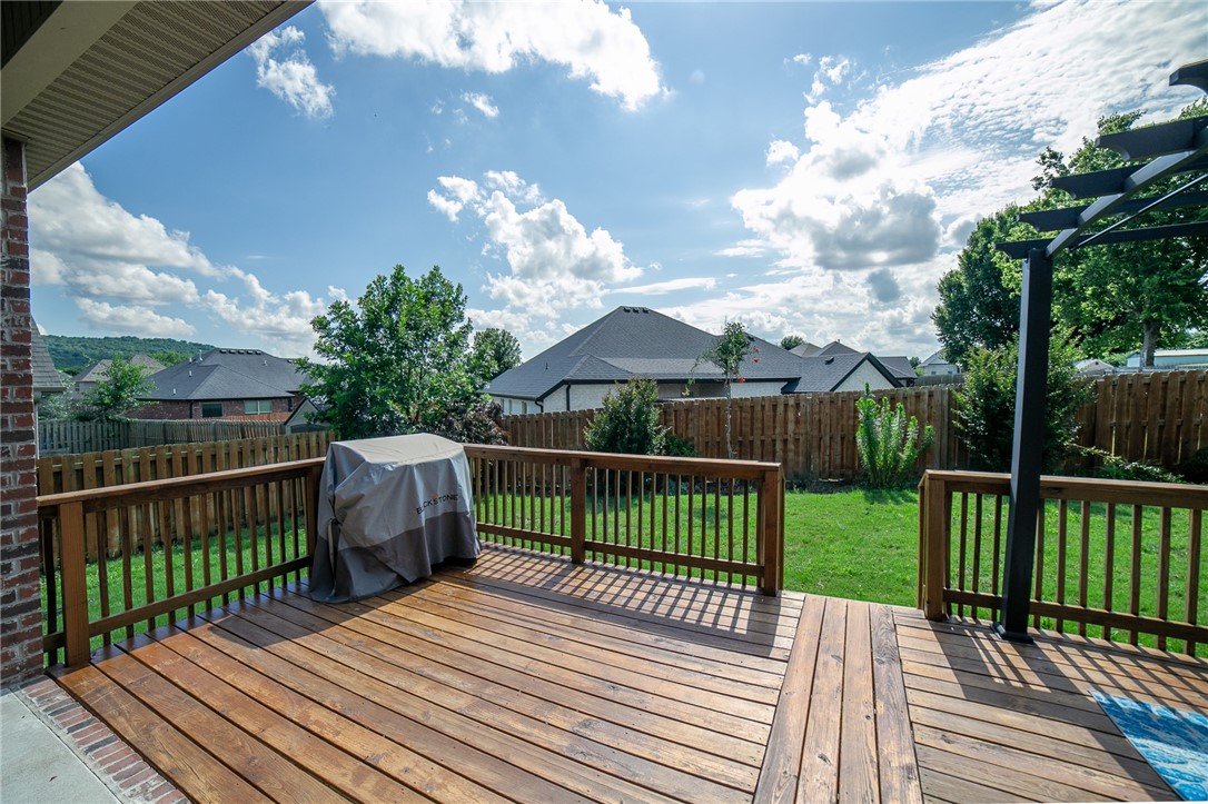 Fayetteville, Arkansas, 72701, United States, 4 Bedrooms Bedrooms, ,3 BathroomsBathrooms,Residential,For Sale,1874456