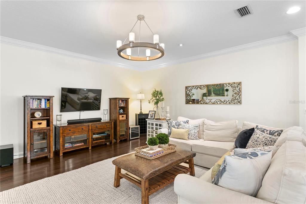 Tampa, Florida, 33629, United States, 4 Bedrooms Bedrooms, ,4 BathroomsBathrooms,Residential,For Sale,1885356