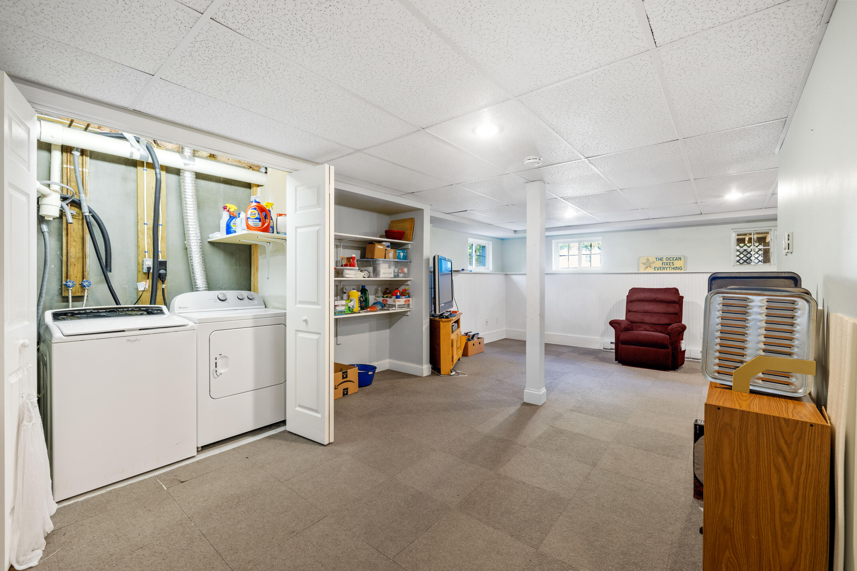 Kennebunk, Maine, 04043, United States, 4 Bedrooms Bedrooms, ,3 BathroomsBathrooms,Residential,For Sale,1901134