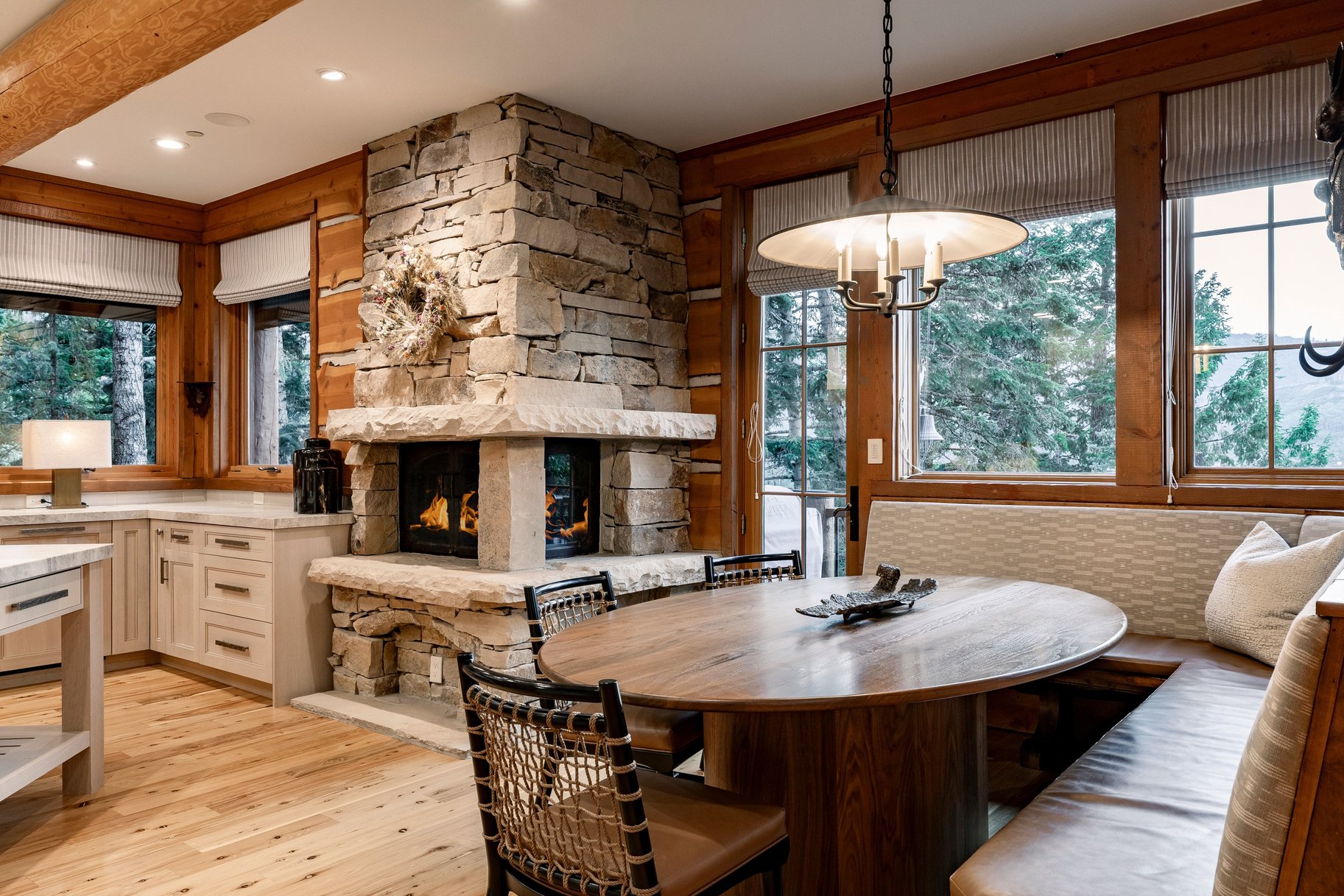  Mountain Transitional Legacy Ski Home in Gated Upper Deer Valley Community - 物件實景