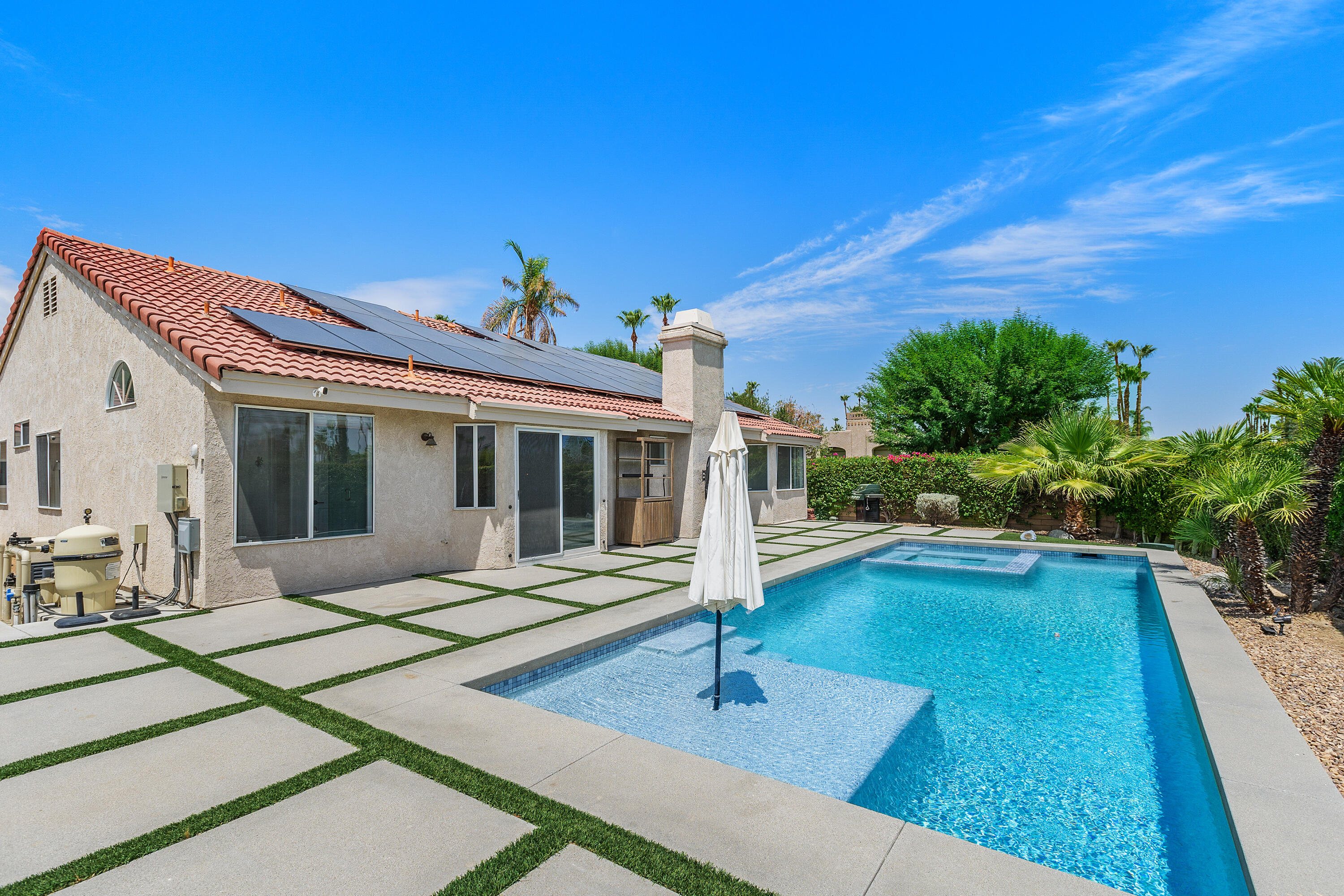 Rancho Mirage, California, 92270, United States, 4 Bedrooms Bedrooms, ,3 BathroomsBathrooms,Residential,For Sale,1927211