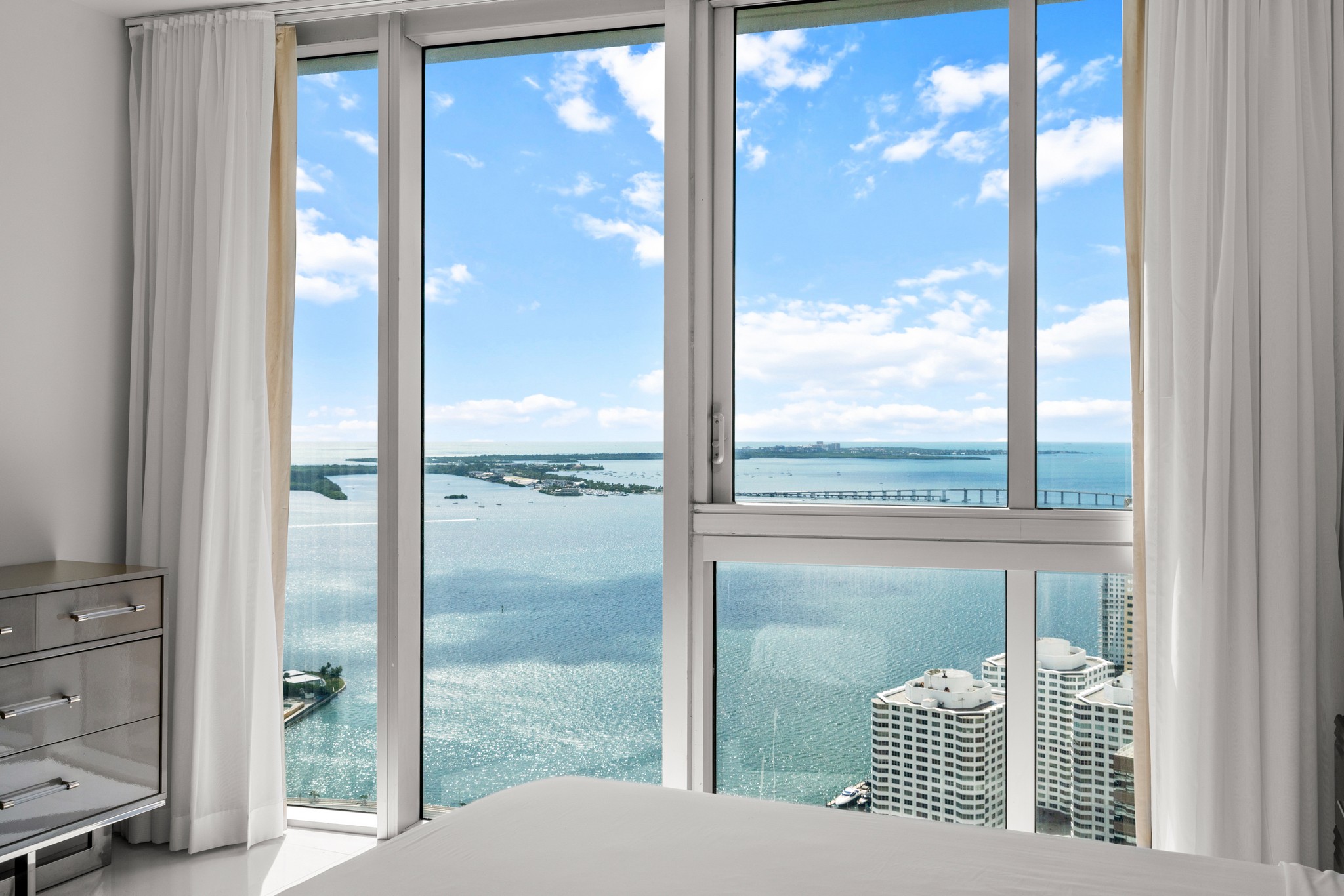  485 Brickell Ave, Miami, FL, 33131 - 物件實景