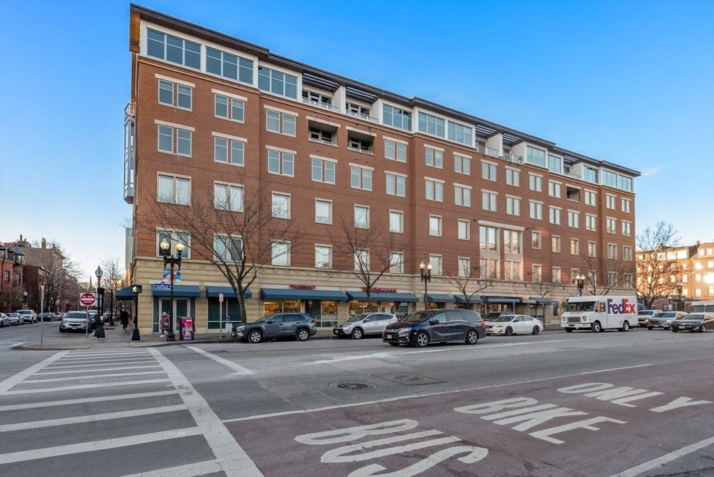 1597 Washington St Unit 606, Boston, Massachusetts, 02118, United States, 1 Bedroom Bedrooms, ,1 BathroomBathrooms,Residential,For Sale,1597 Washington St Unit 606,1481410