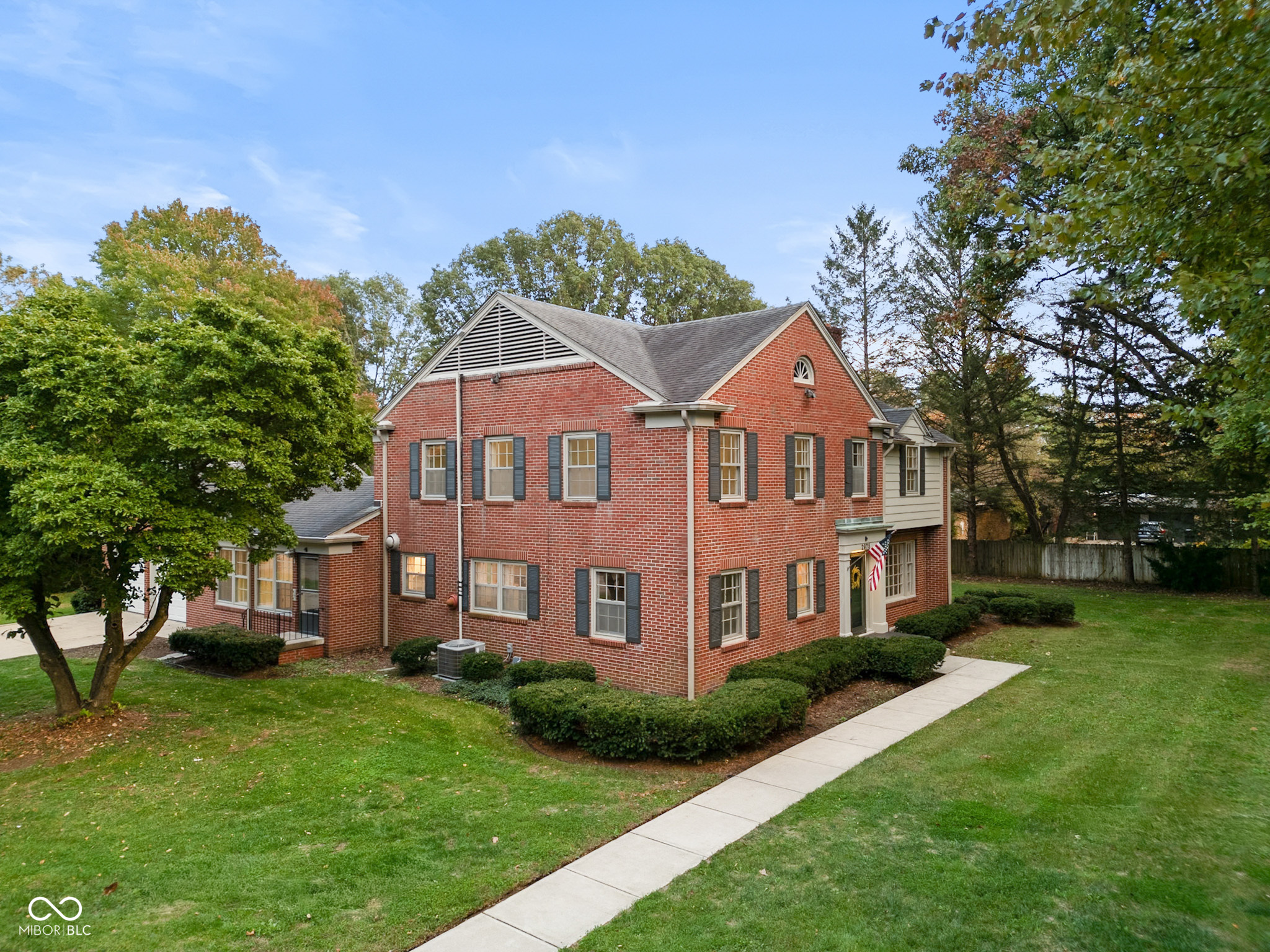 Columbus, Indiana, 47201, United States, 4 Bedrooms Bedrooms, ,3 BathroomsBathrooms,Residential,For Sale,1979631