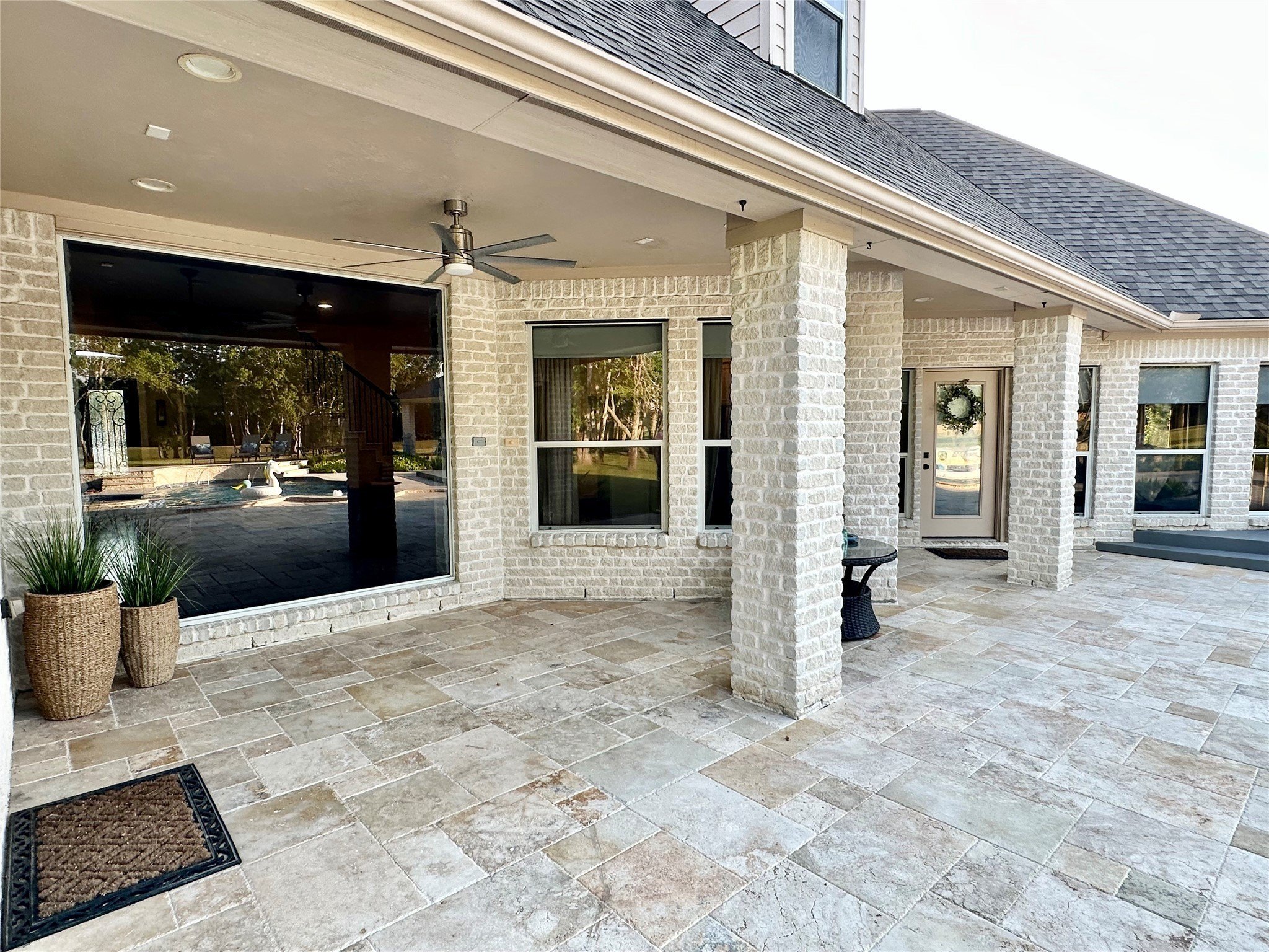 Friendswood, Texas, 77546, United States, 3 Bedrooms Bedrooms, ,5 BathroomsBathrooms,Residential,For Sale,1908024