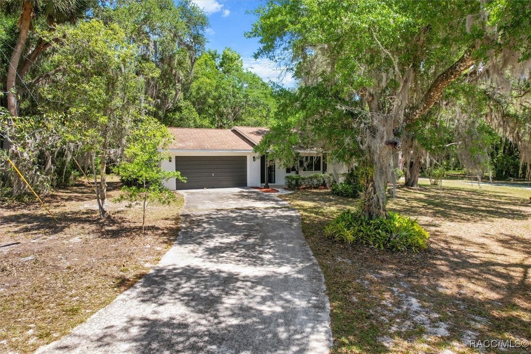 Inverness, Florida, 34450, United States, 3 Bedrooms Bedrooms, ,2 BathroomsBathrooms,Residential,For Sale,1777640