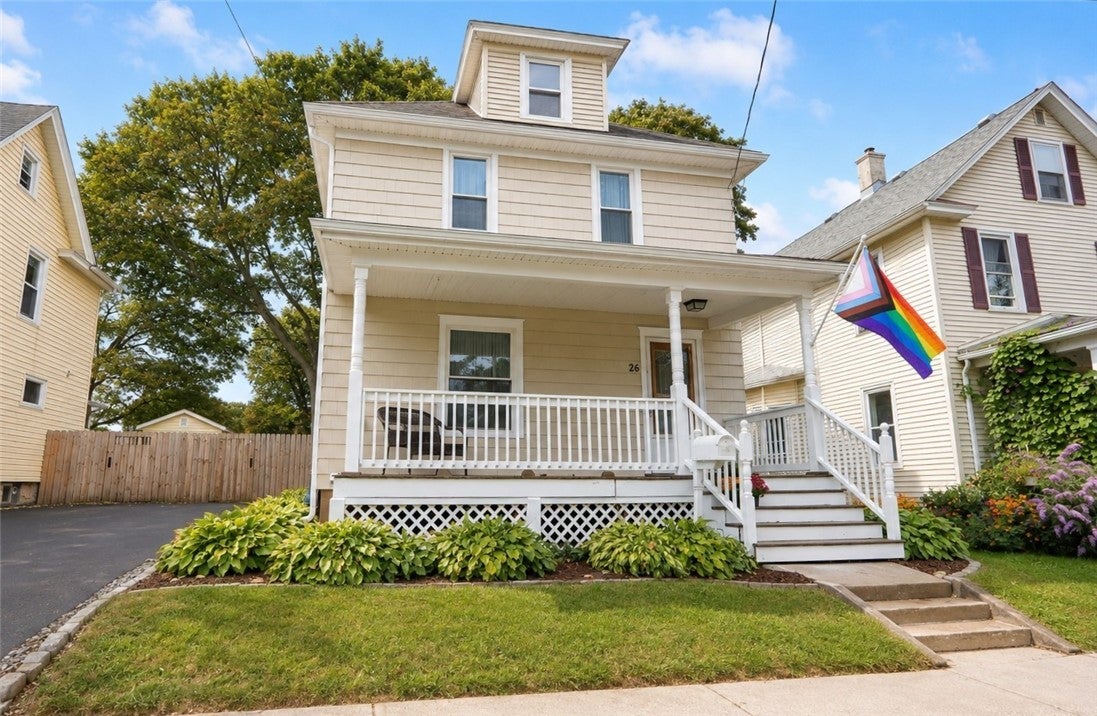 Columbia St, Geneva, NY 14456