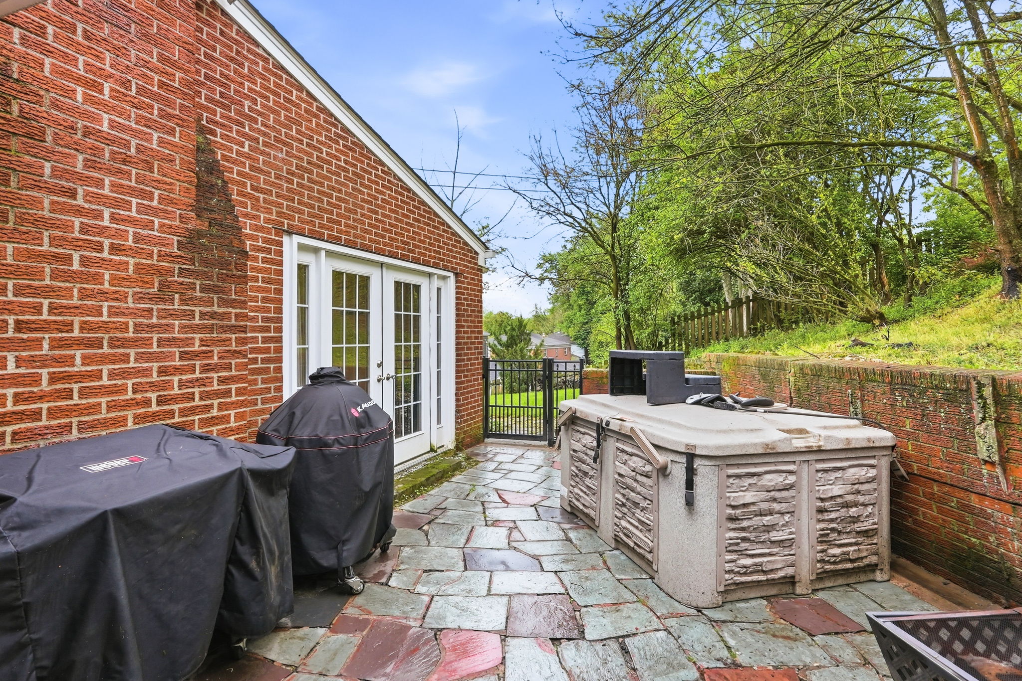  116 Hawthorne Drive, Pittsburgh, PA 15235 - 物件實景
