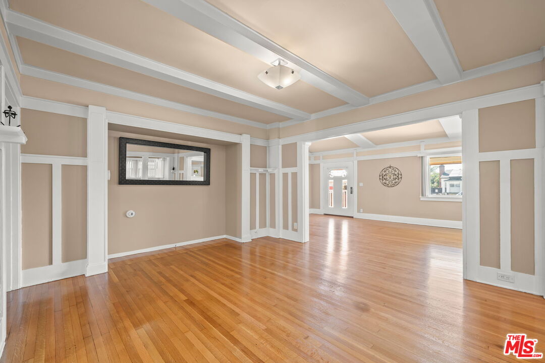 Inglewood, California, 90301, United States, 4 Bedrooms Bedrooms, ,3 BathroomsBathrooms,Residential,For Sale,1993545