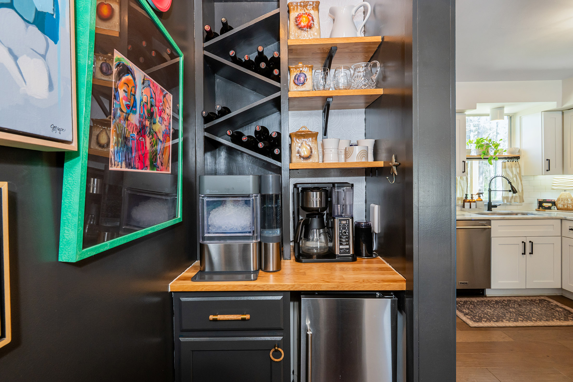  Walk to Canton Street, Private Creekside Backyard, Newly Priced 3-BR in Downtown - 物件實景
