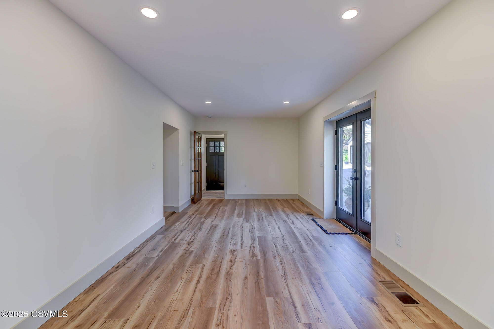 Berwick, Pennsylvania, 18603, United States, 4 Bedrooms Bedrooms, ,2 BathroomsBathrooms,Residential,For Sale,1993834