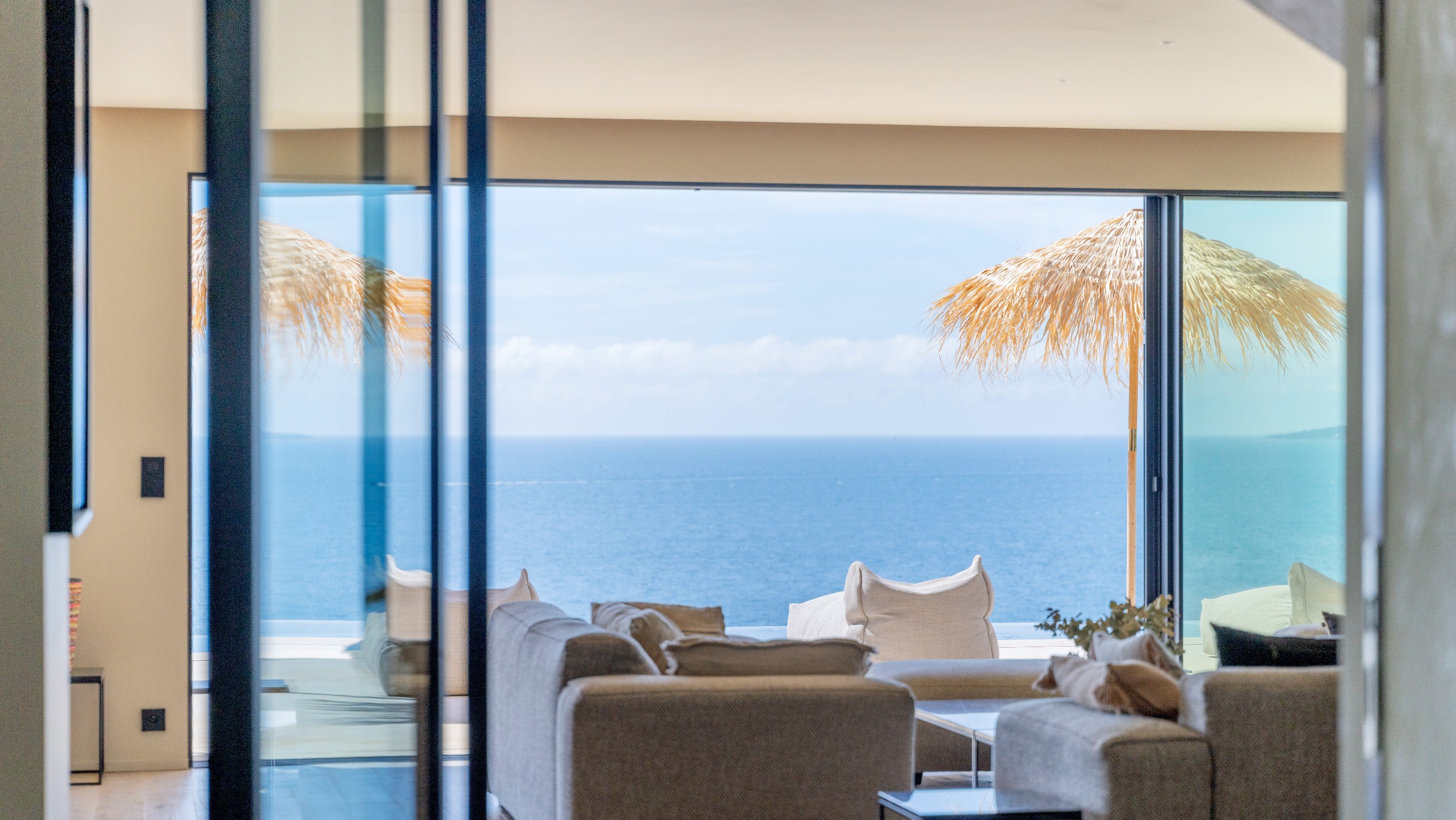  Les Issambres, stunning contemporary home for sale, panoramic sea views close t… - 物件實景