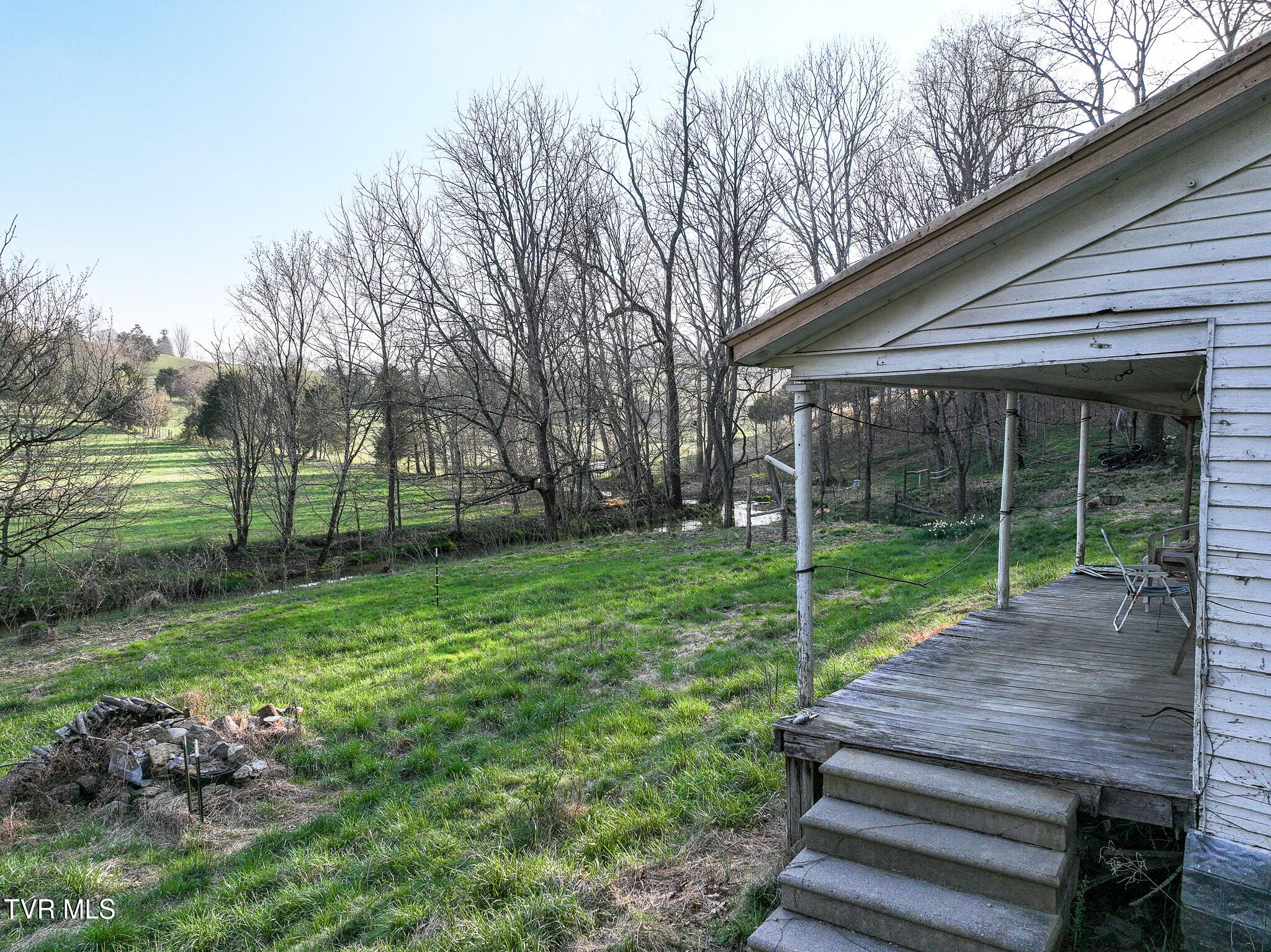 Chuckey, Tennessee, 37641, United States, 2 Bedrooms Bedrooms, ,1 BathroomBathrooms,Residential,For Sale,2031681