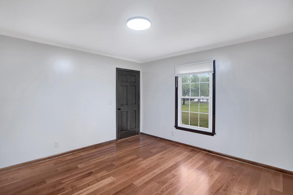 DALTON, Georgia, 30720, United States, 5 Bedrooms Bedrooms, ,3 BathroomsBathrooms,Residential,For Sale,1939085