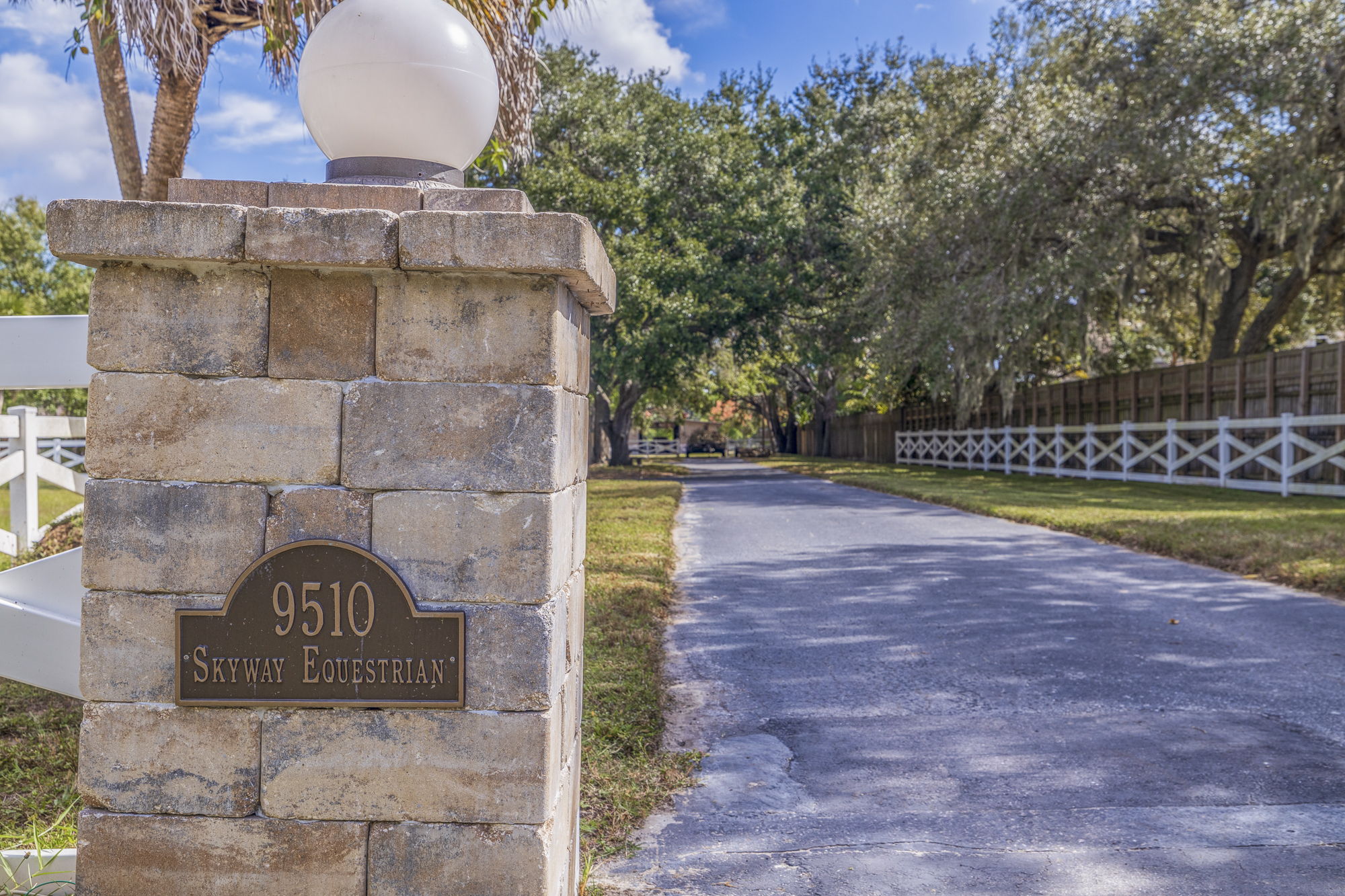 Palmetto, Florida, 34221, United States, 5 Bedrooms Bedrooms, ,4 BathroomsBathrooms,Residential,For Sale,1921911