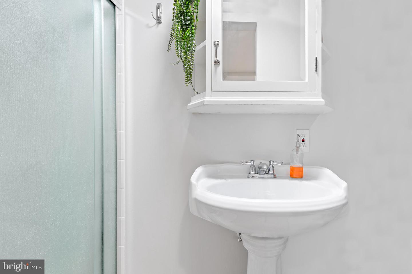 Baltimore, Maryland, 21224, United States, 3 Bedrooms Bedrooms, ,3 BathroomsBathrooms,Residential,For Sale,1939633