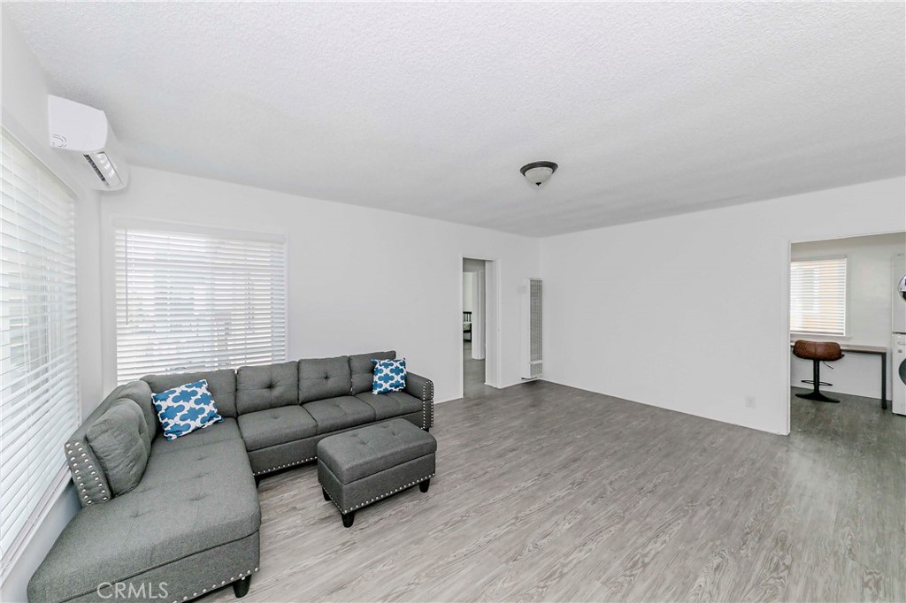 Los Angeles, California, 90007, United States, ,Residential,For Sale,1984452