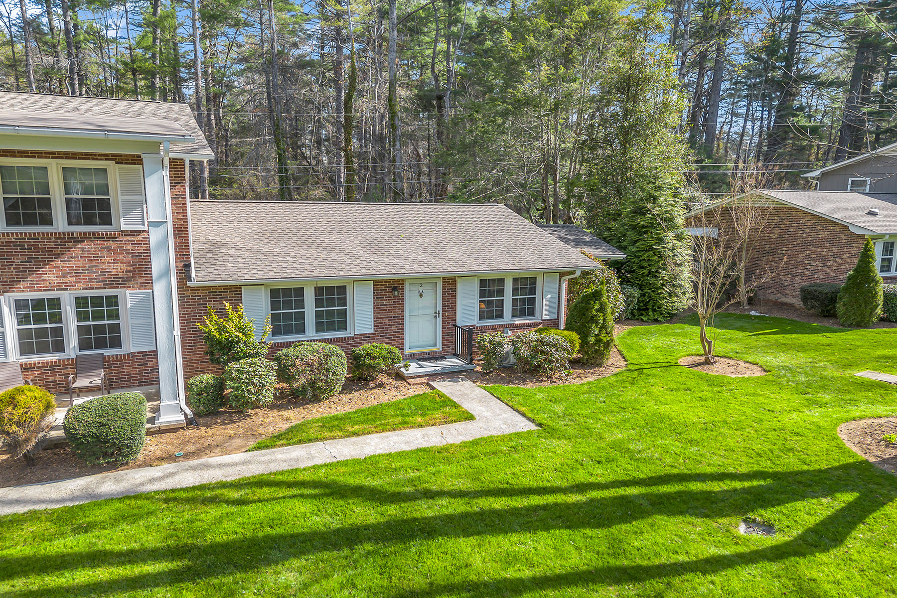  FLAT ROCK - 物件實景