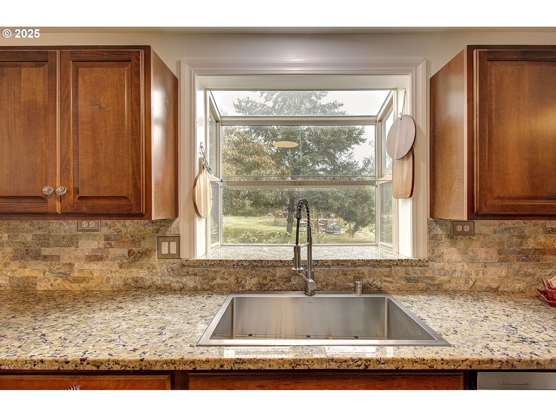 Brush Prairie, Washington, 98606, United States, 4 Bedrooms Bedrooms, ,3 BathroomsBathrooms,Residential,For Sale,1960783